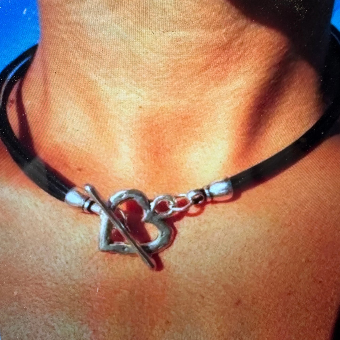 Handcrafted Bohemian Chic Hippie Black Cord Heart Love Necklace , Gift Box - Silver Elegant