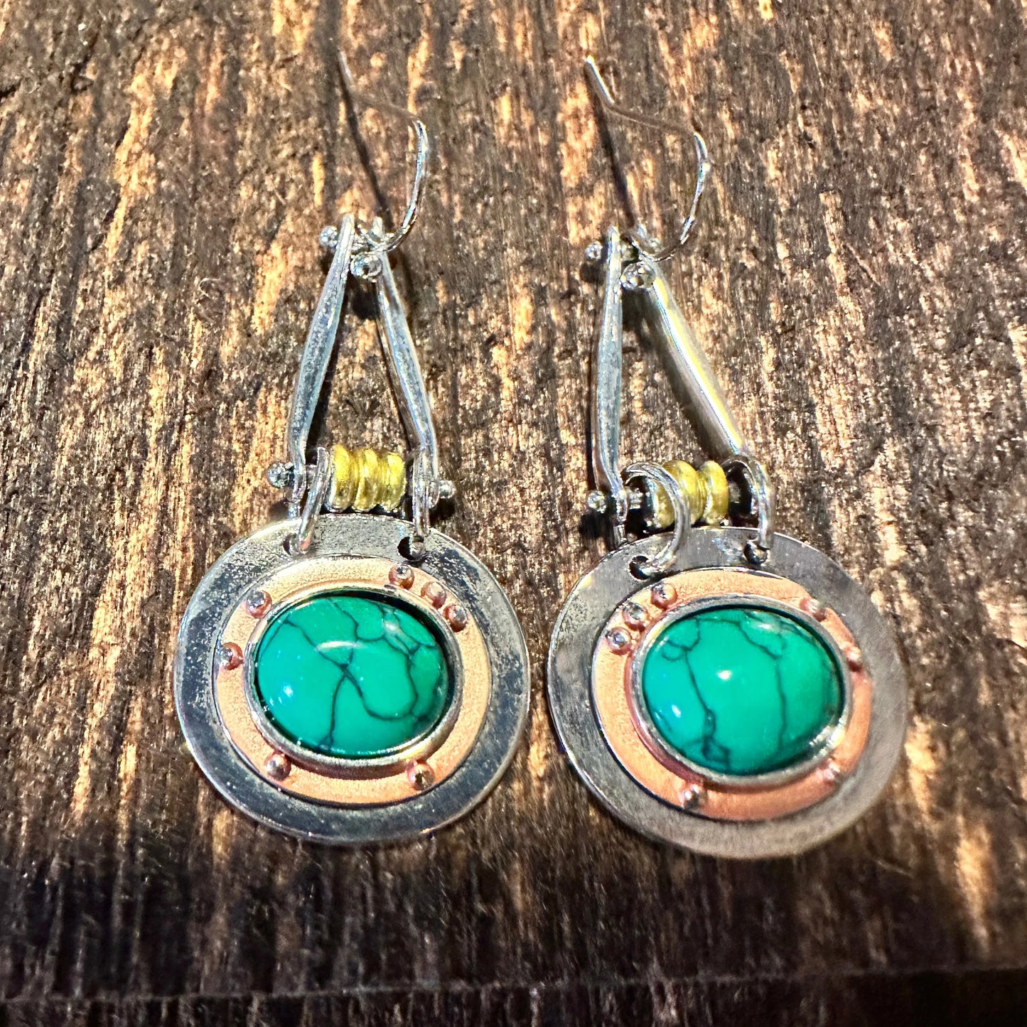 Boho Hippie Cowgirl Western Green Agate Teardrop Silver Earrings, Gift Box - Silver Elegant