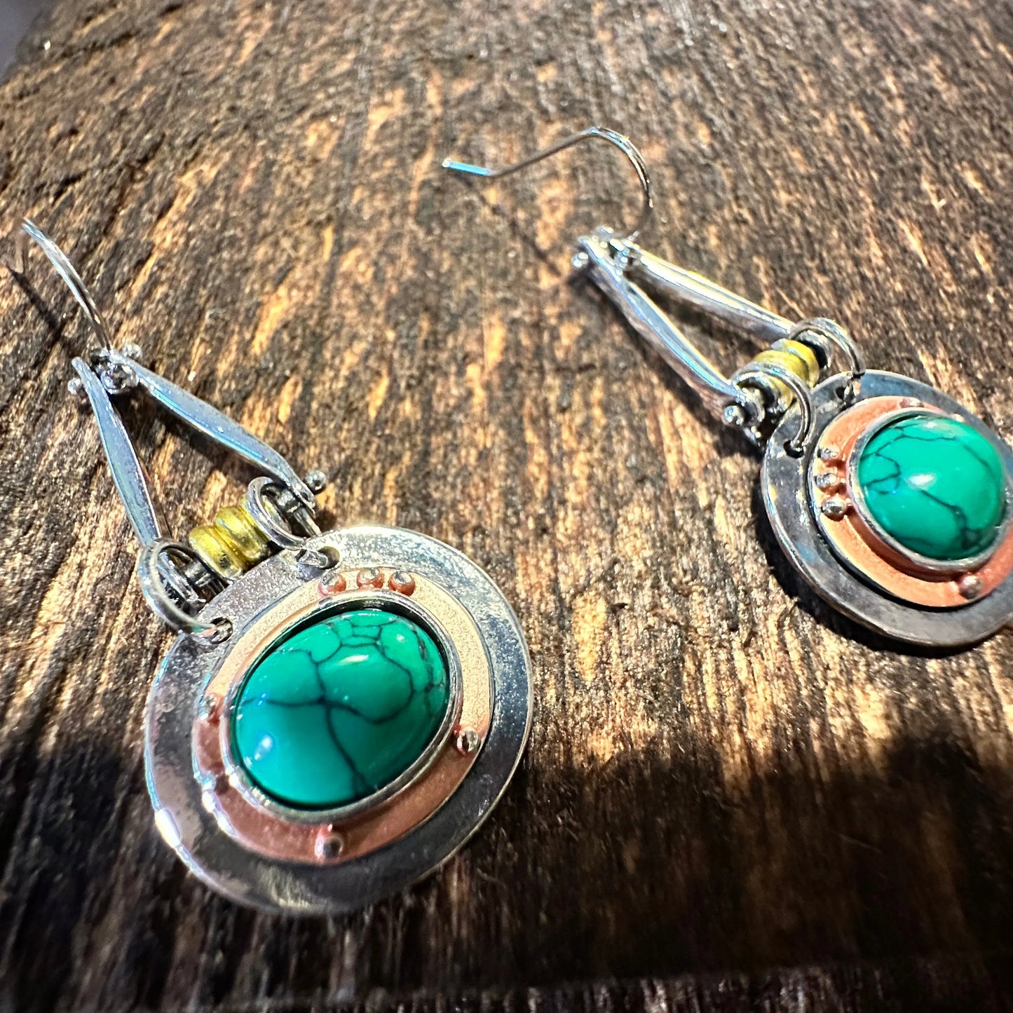Boho Hippie Cowgirl Western Green Agate Teardrop Silver Earrings, Gift Box - Silver Elegant