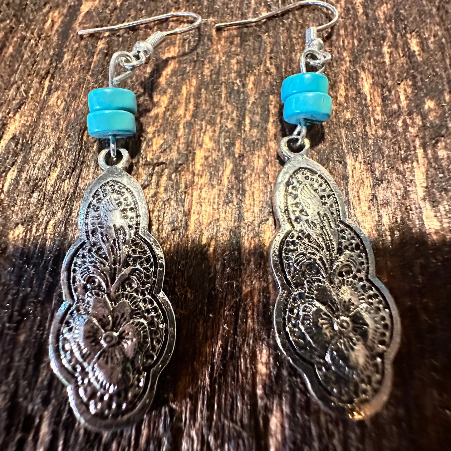 Boho Hippie Cowgirl Western Turquoise Silver Teardrop Earrings, Gift Box - Silver Elegant