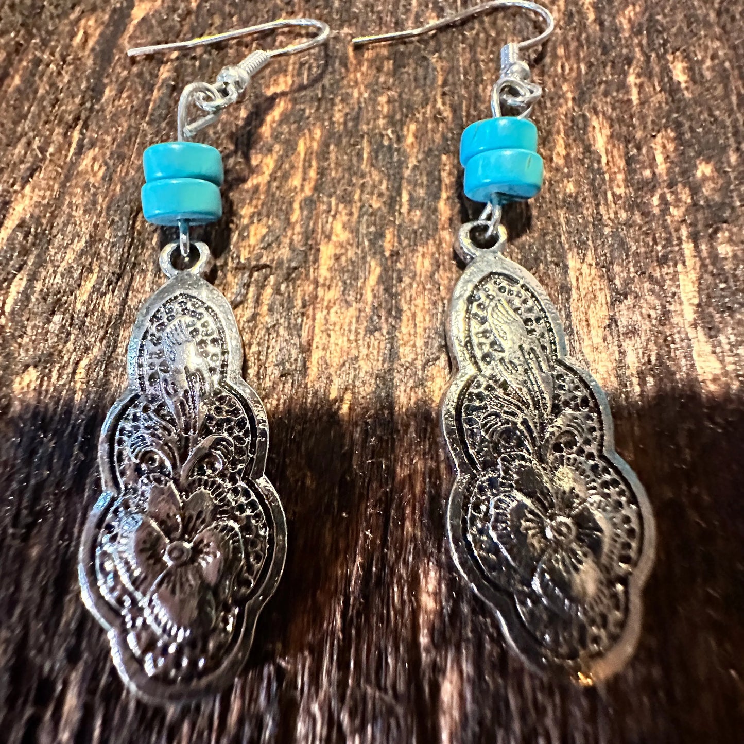 Boho Hippie Cowgirl Western Turquoise Silver Teardrop Earrings, Gift Box - Silver Elegant