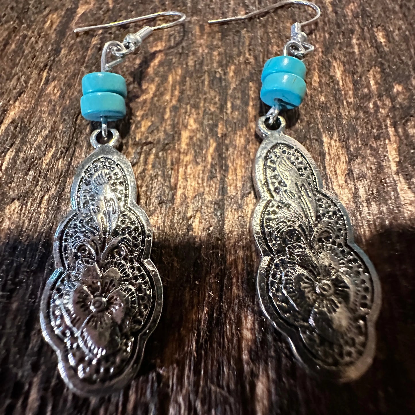 Boho Hippie Cowgirl Western Turquoise Silver Teardrop Earrings, Gift Box - Silver Elegant
