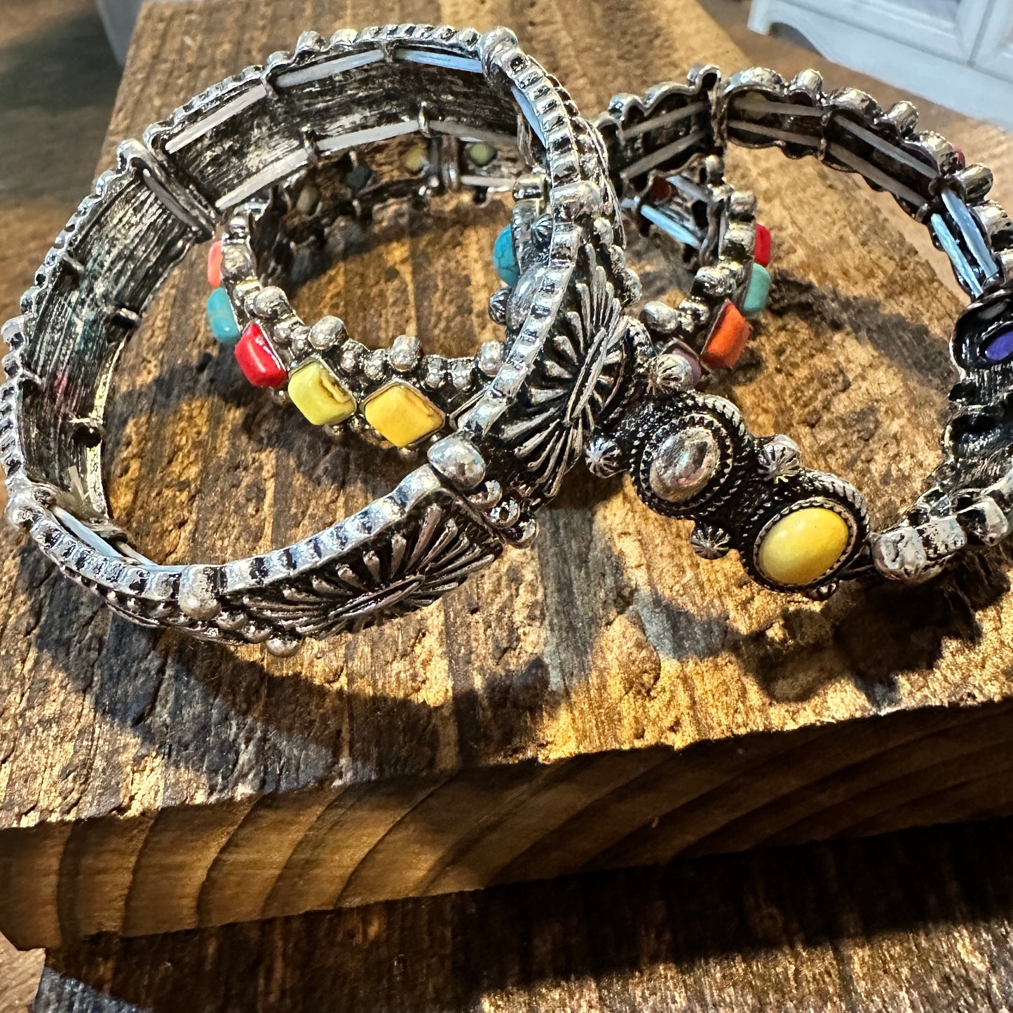 Boho Western Concho Bracelet, Navajo Pearl Beaded Stretch Cuff Bracelet, Gift Box - Silver Elegant