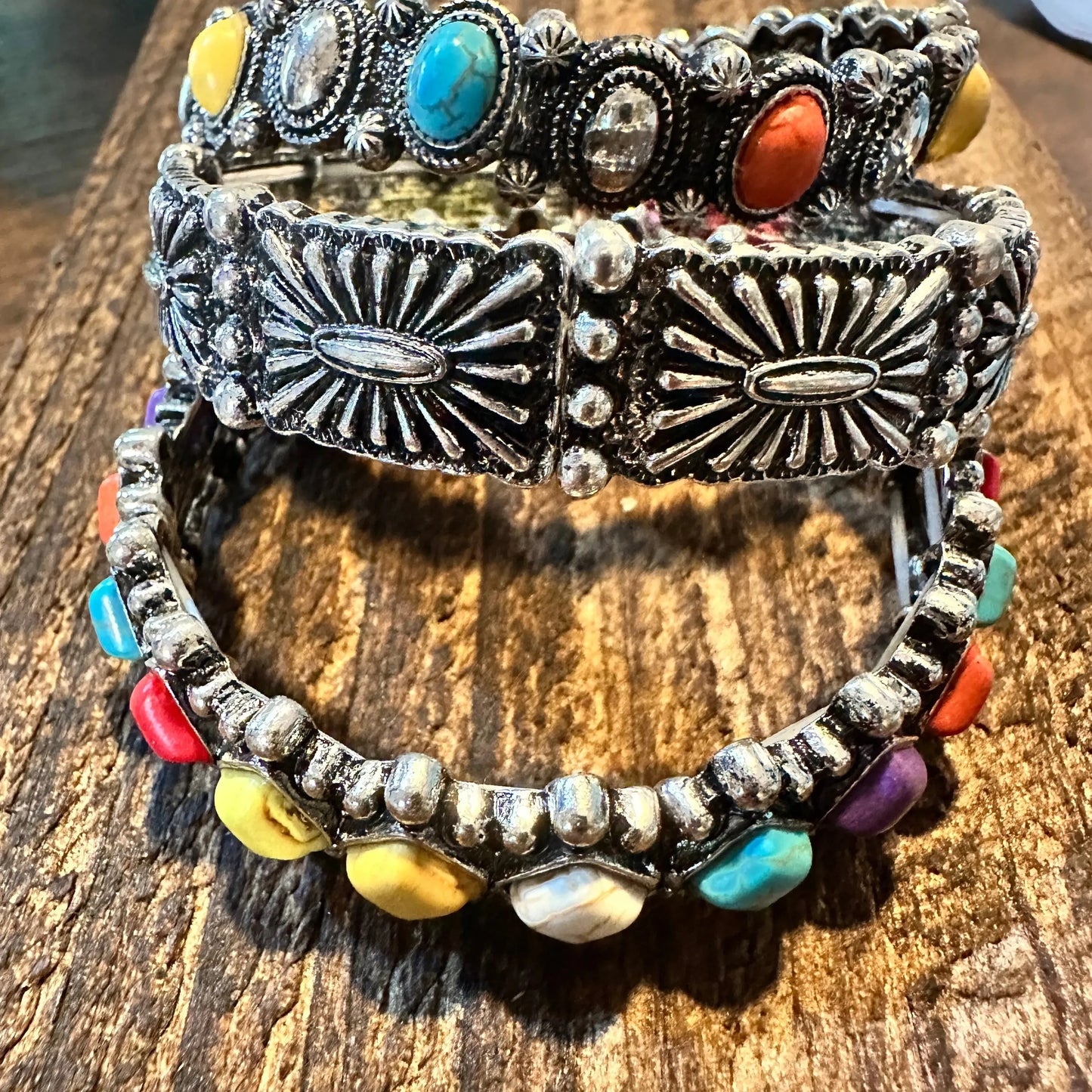 Boho Western Concho Bracelet, Navajo Pearl Beaded Stretch Cuff Bracelet, Gift Box - Silver Elegant