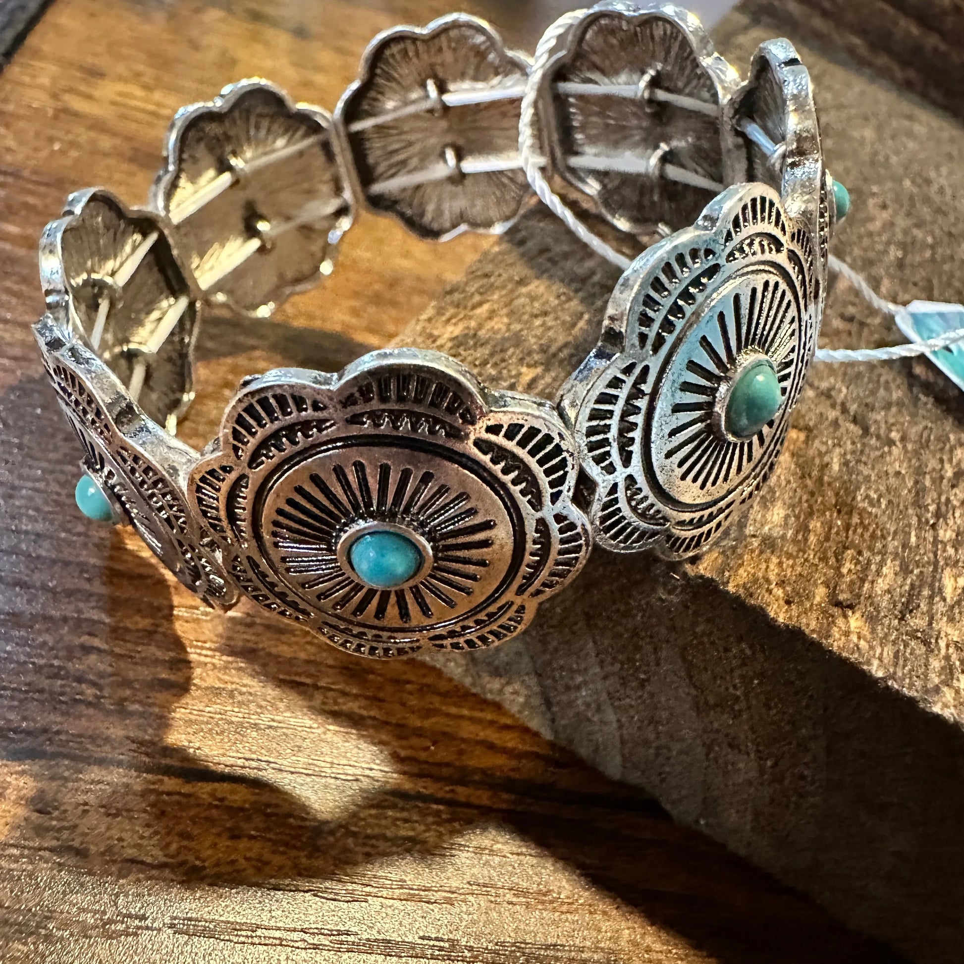 Handcrafted Boho Cowgirl Bracelet, Western Turquoise Floral Concho Stretch Bracelet, Gift Box - Silver Elegant