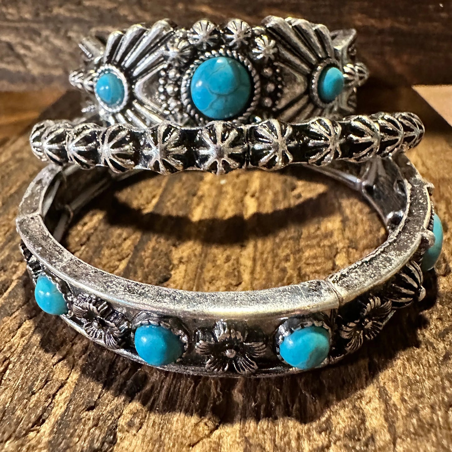 Handcrafted Boho Chic Turquoise Stone Western Chunky Stretch Bracelet, Gift Box - Silver Elegant