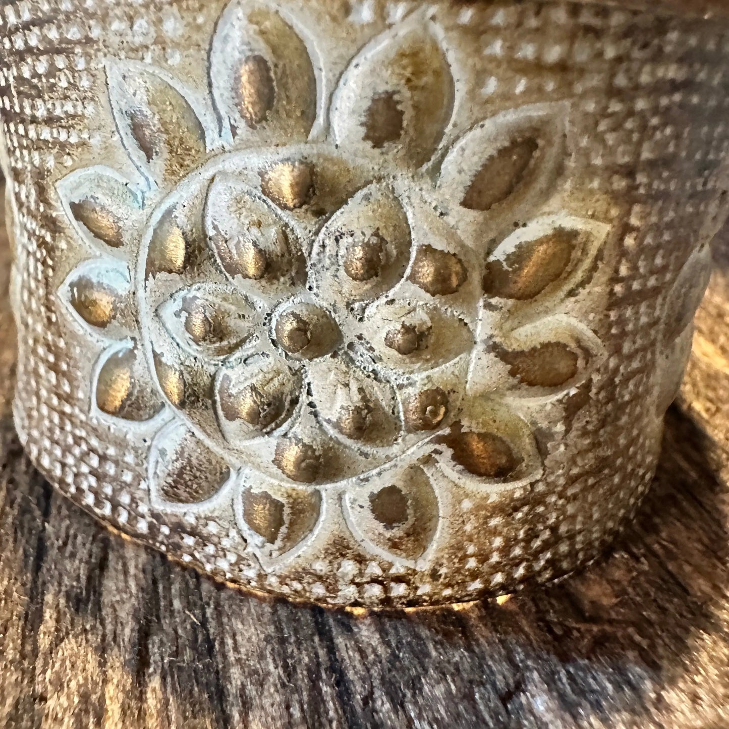 Handcrafted Artesian Boho Brass Patina Bracelet, Warm Brown & White Sunflower, Adjustable, Gift Box - Silver Elegant
