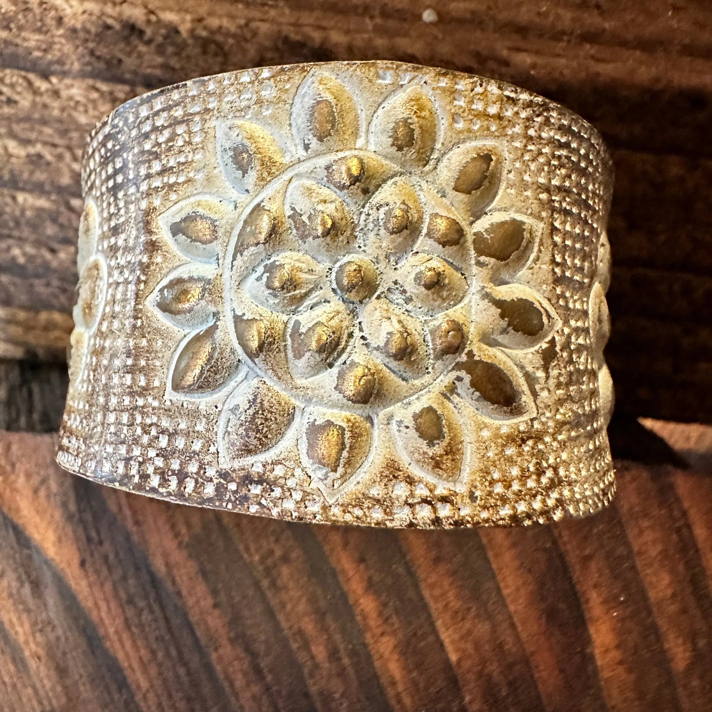 Handcrafted Artesian Boho Brass Patina Bracelet, Warm Brown & White Sunflower, Adjustable, Gift Box - Silver Elegant