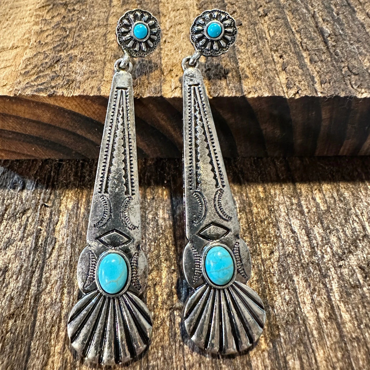 Boho Hippie Cowgirl Conch Drop Earrings, Turquoise Stone Silver Plated, Gift Box - Silver Elegant