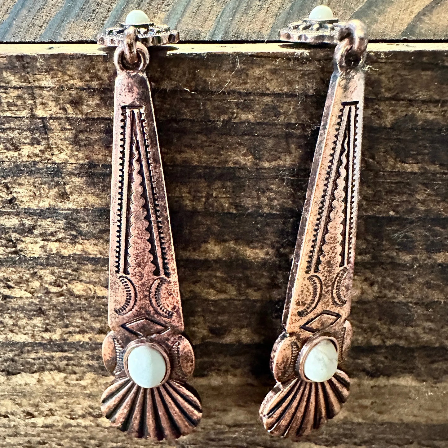 Boho Hippie Cowgirl Conch Drop Earrings, White Stone Copper Plated, Gift Box - Silver Elegant