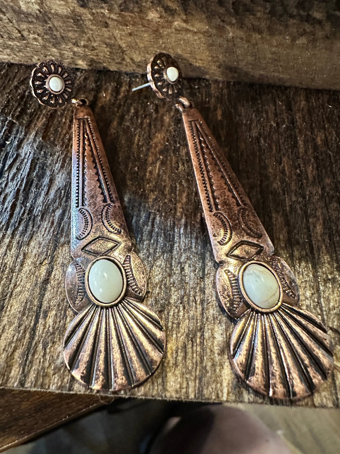 Boho Hippie Cowgirl Conch Drop Earrings, White Stone Copper Plated, Gift Box - Silver Elegant