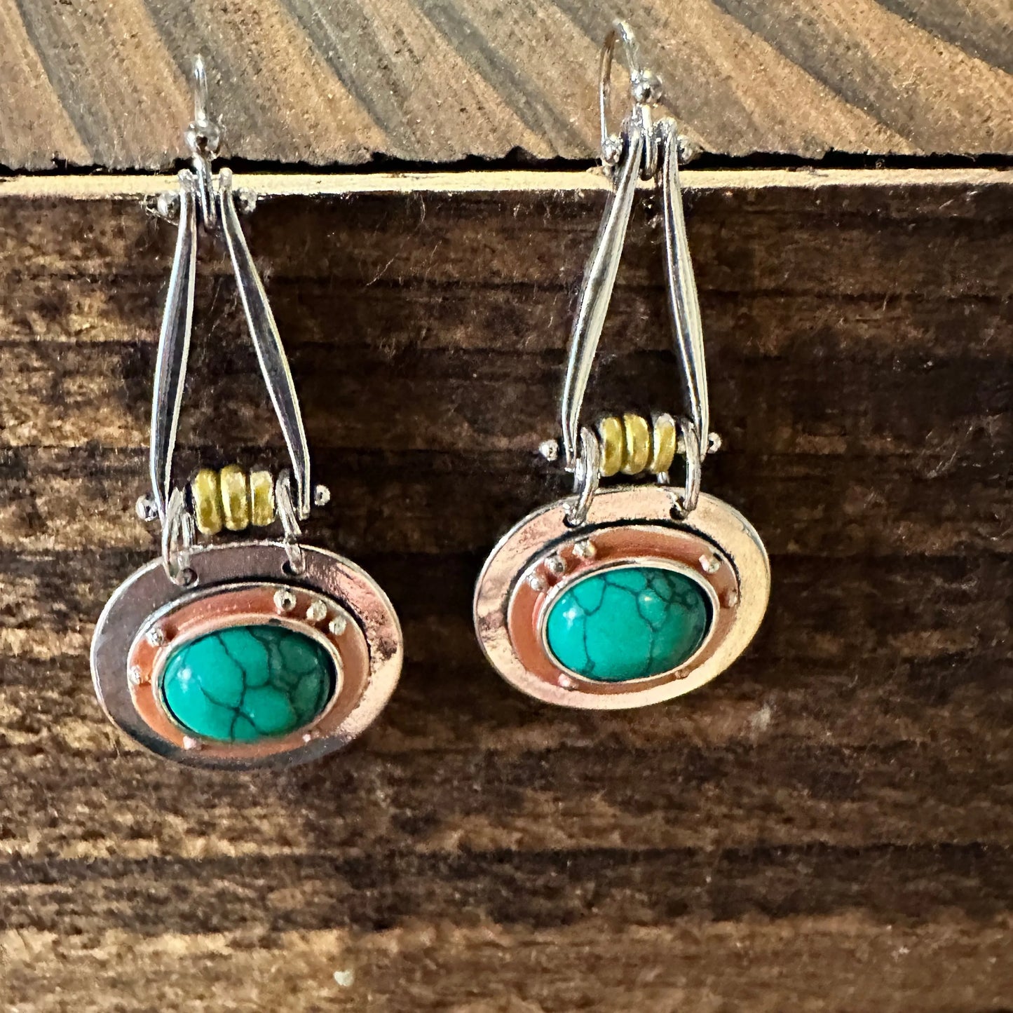 Boho Hippie Cowgirl Western Green Agate Teardrop Silver Earrings, Gift Box - Silver Elegant