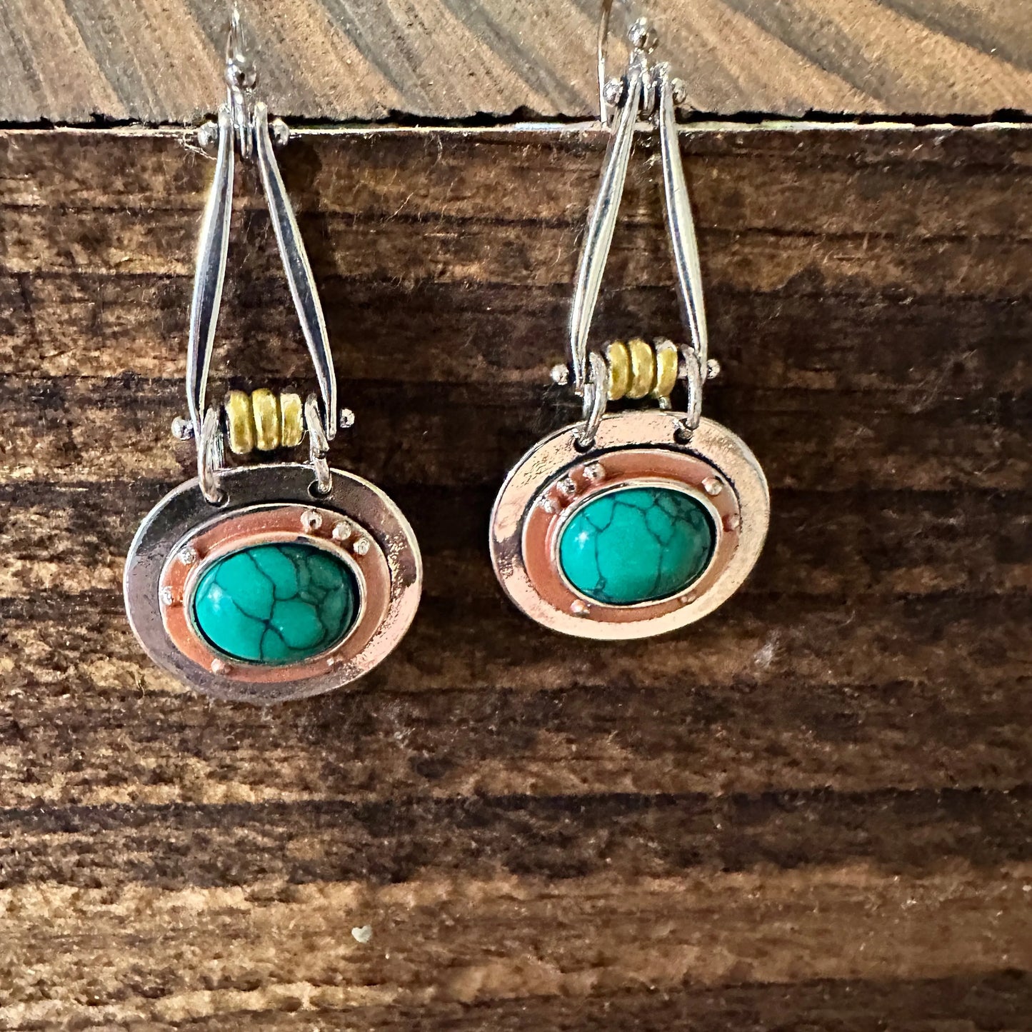 Boho Hippie Cowgirl Western Green Agate Teardrop Silver Earrings, Gift Box - Silver Elegant