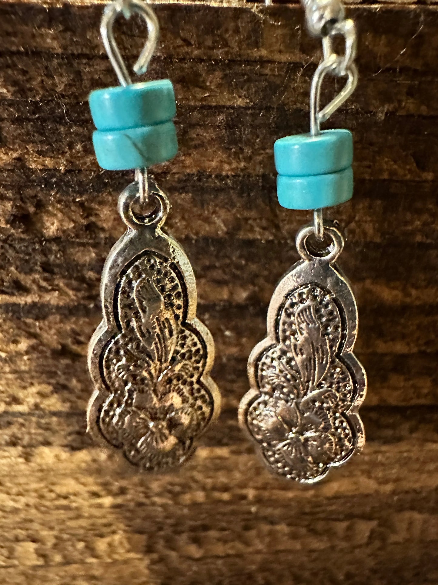 Boho Hippie Cowgirl Western Turquoise Silver Teardrop Earrings, Gift Box - Silver Elegant