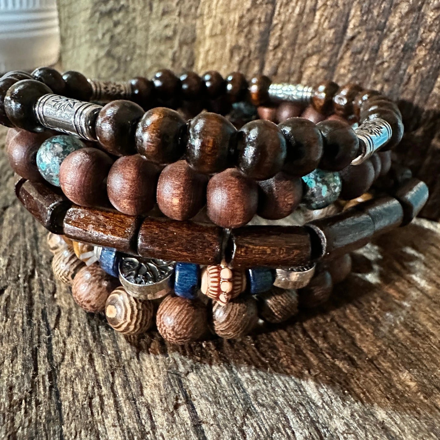 Hippie Bracelet Set featuring chic brown wooden beads and natural coconut shell elements, stretch design, 5 pieces, and a gift box. - Silver Elegant