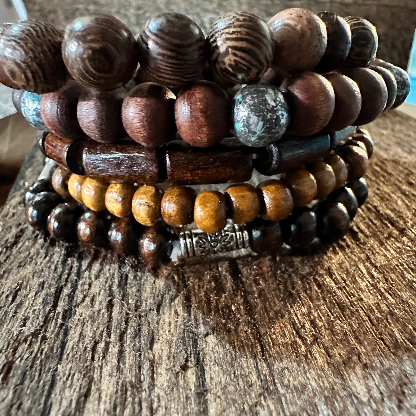 Hippie Bracelet Set featuring chic brown wooden beads and natural coconut shell elements, stretch design, 5 pieces, and a gift box. - Silver Elegant