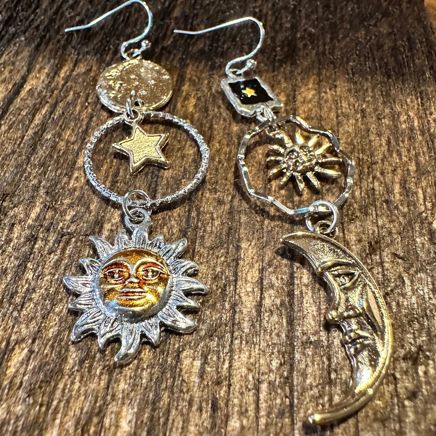 Boho Hippie Western Sun & Moon Celestial Delicate Silver Drop Wire Earrings, Gift Box - Silver Elegant