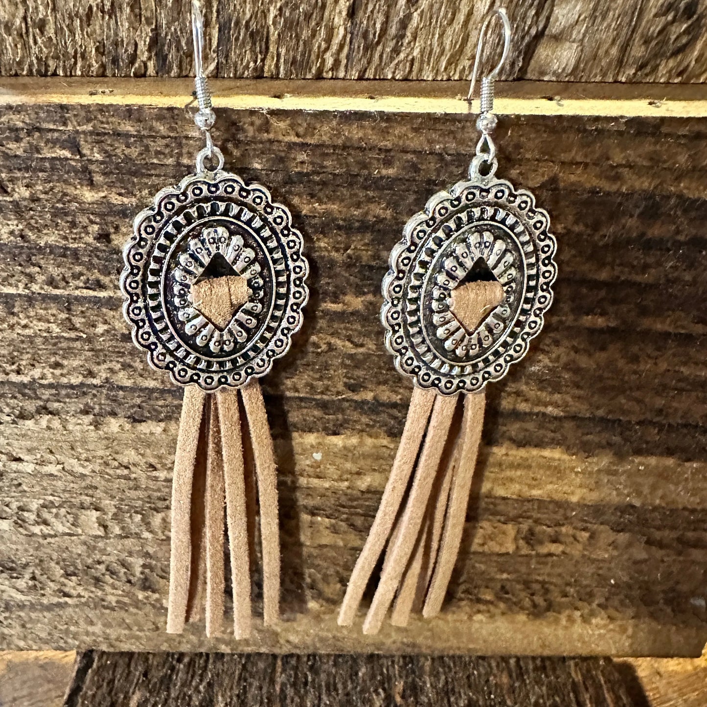Boho Hippie Western Conch Tribal Silver Drop Wire Earrings, Brown Leather, Gift Box - Silver Elegant