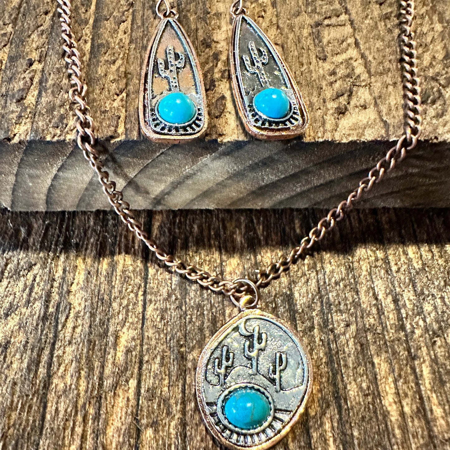 Boho SouthWestern Cowgirl Copper Turquoise Cactus Necklace/Drop Earring Set, Gift Box - Silver Elegant