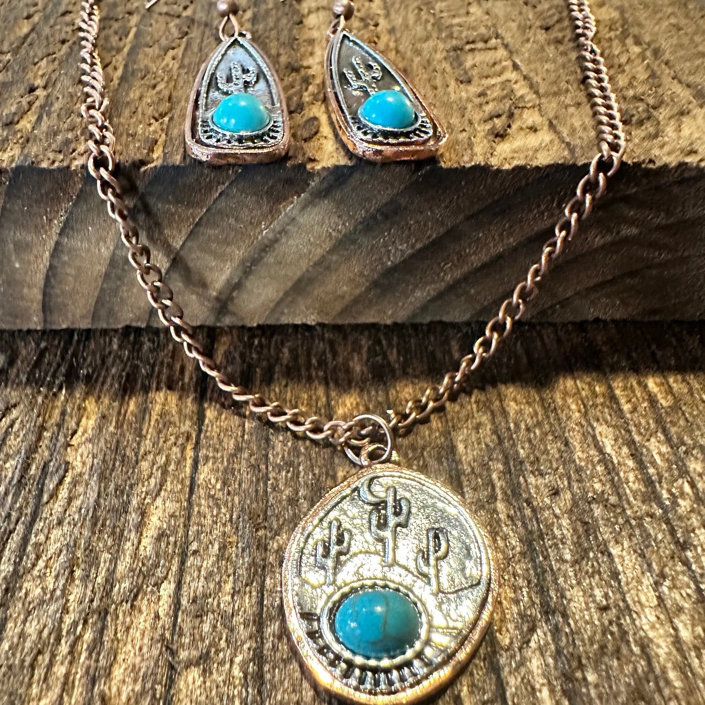 Boho SouthWestern Cowgirl Copper Turquoise Cactus Necklace/Drop Earring Set, Gift Box - Silver Elegant