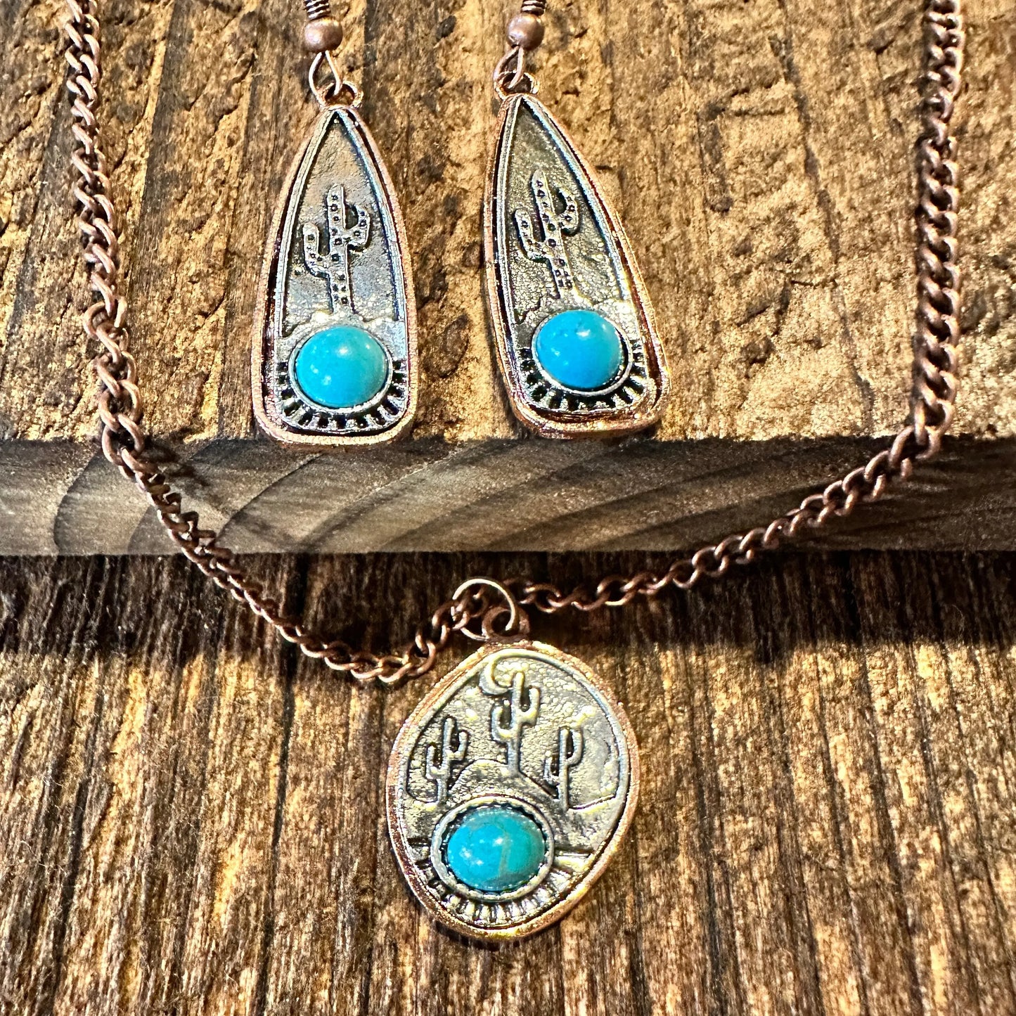 Boho SouthWestern Cowgirl Copper Turquoise Cactus Necklace/Drop Earring Set, Gift Box - Silver Elegant