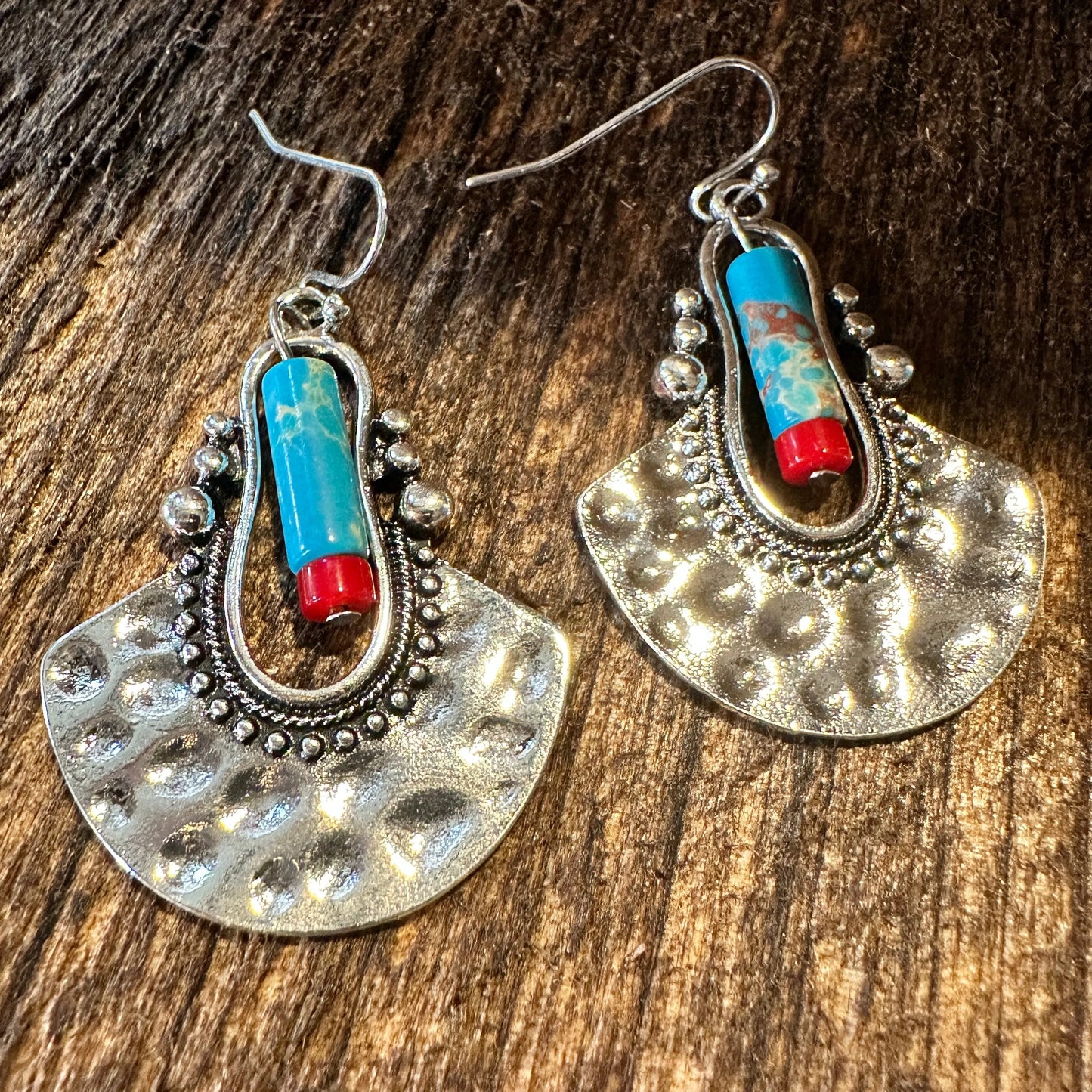Boho Hippie Western Cowgirl Pounded Turquoise Stone Silver Drop Wire Earrings, Gift Box - Silver Elegant
