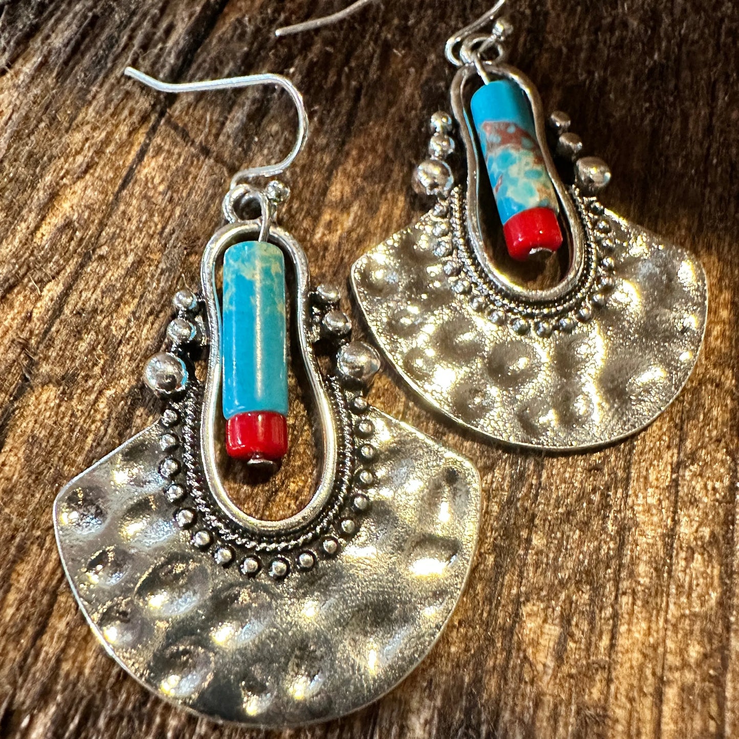 Boho Hippie Western Cowgirl Pounded Turquoise Stone Silver Drop Wire Earrings, Gift Box - Silver Elegant