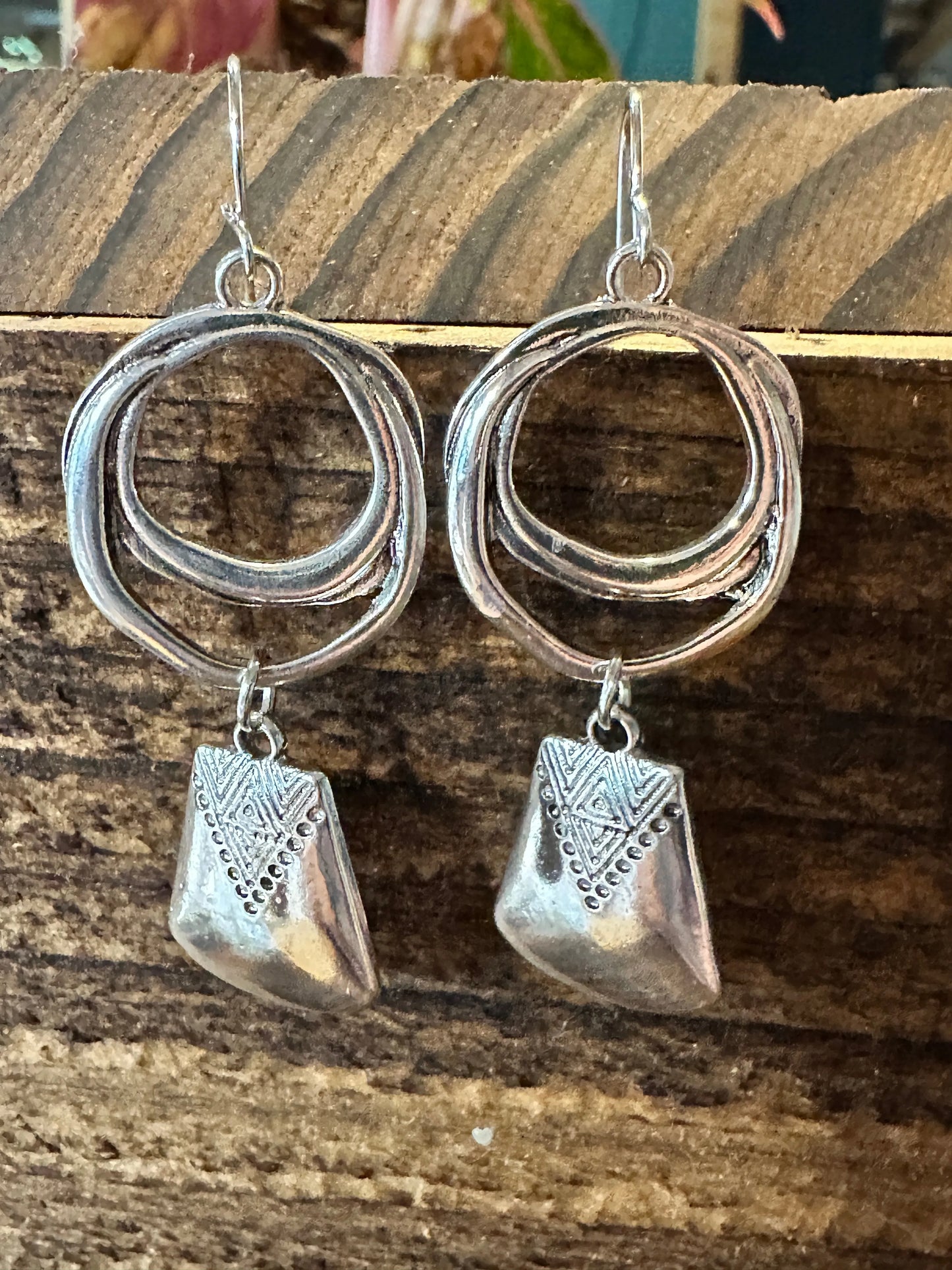 Boho Hippie Western Cowgirl Circle Silver Drop Wire Earrings, Gift Box - Silver Elegant