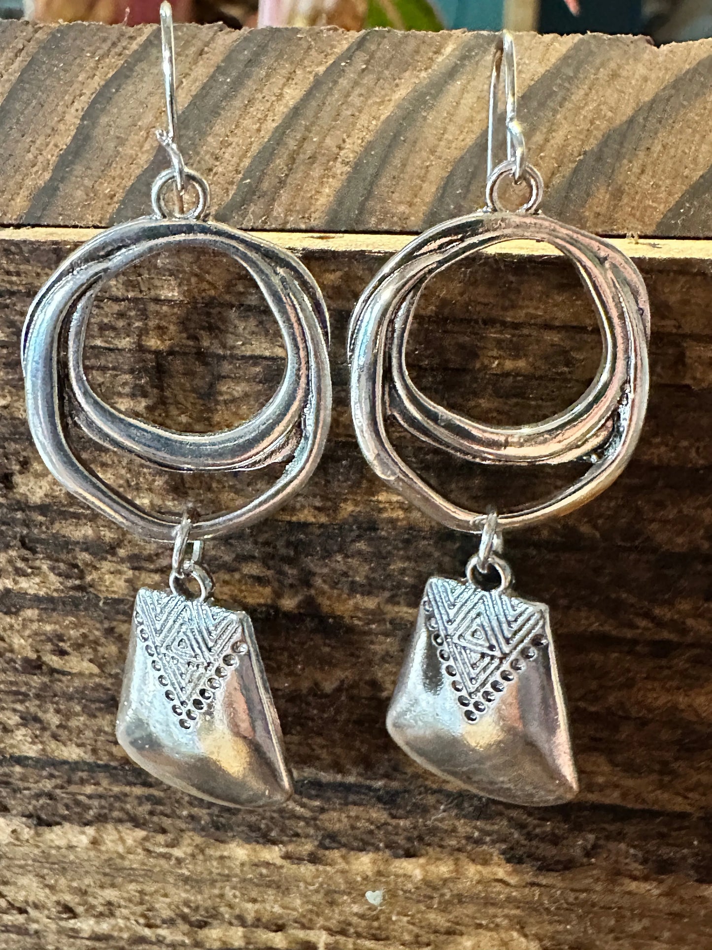 Boho Hippie Western Cowgirl Circle Silver Drop Wire Earrings, Gift Box - Silver Elegant
