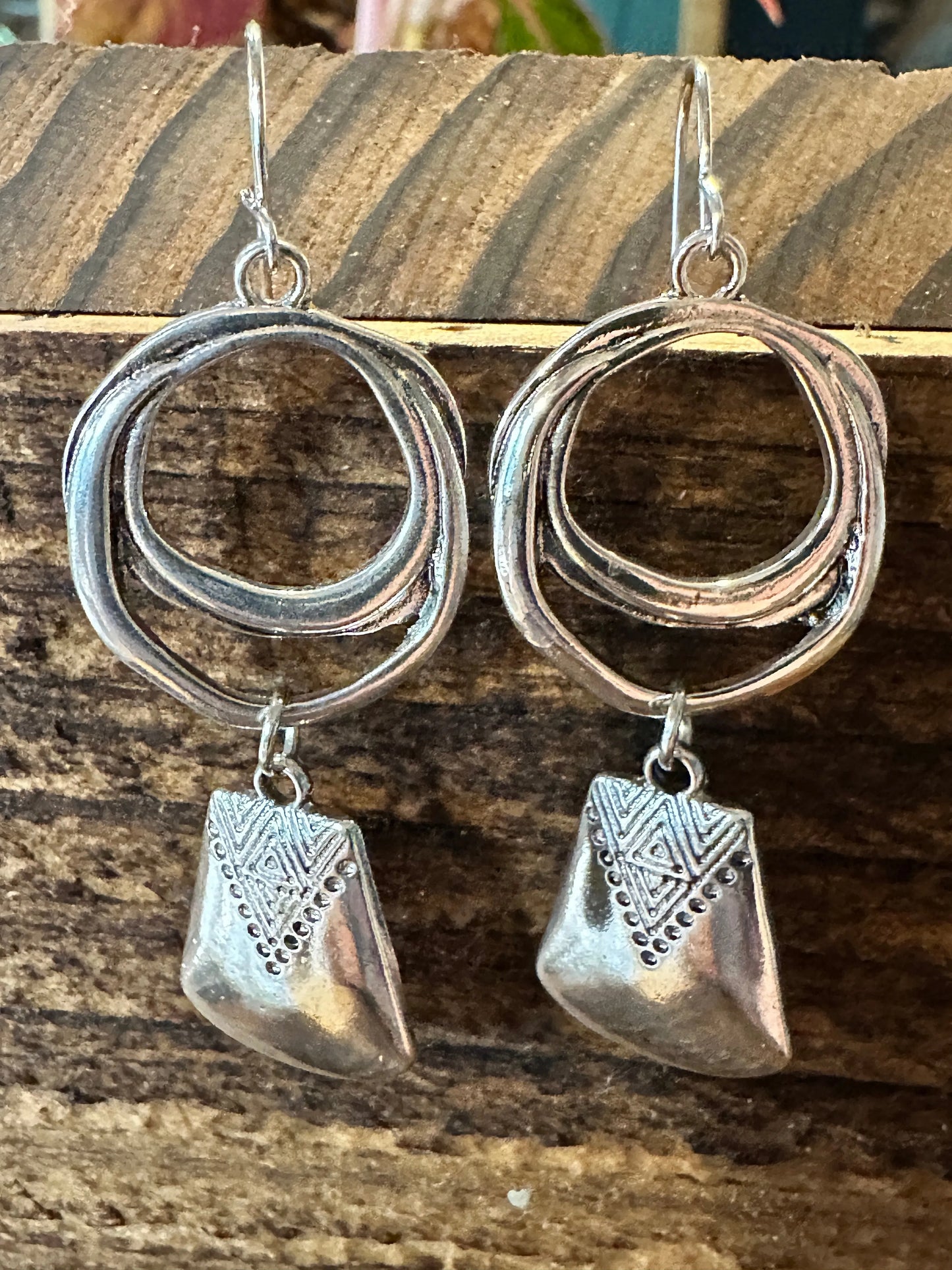 Boho Hippie Western Cowgirl Circle Silver Drop Wire Earrings, Gift Box - Silver Elegant