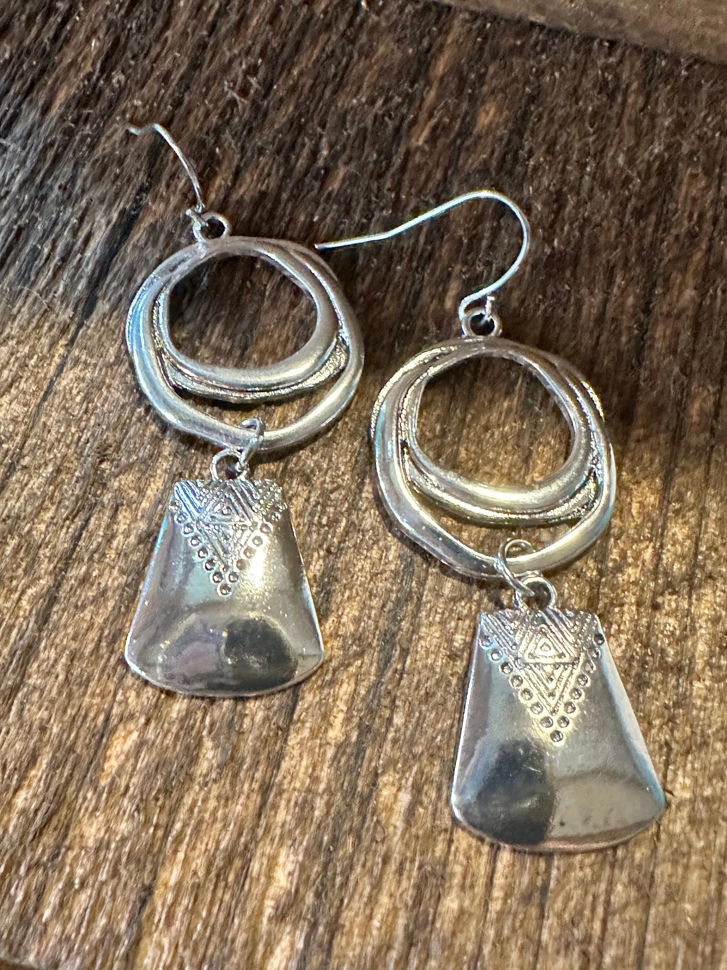 Boho Hippie Western Cowgirl Circle Silver Drop Wire Earrings, Gift Box - Silver Elegant
