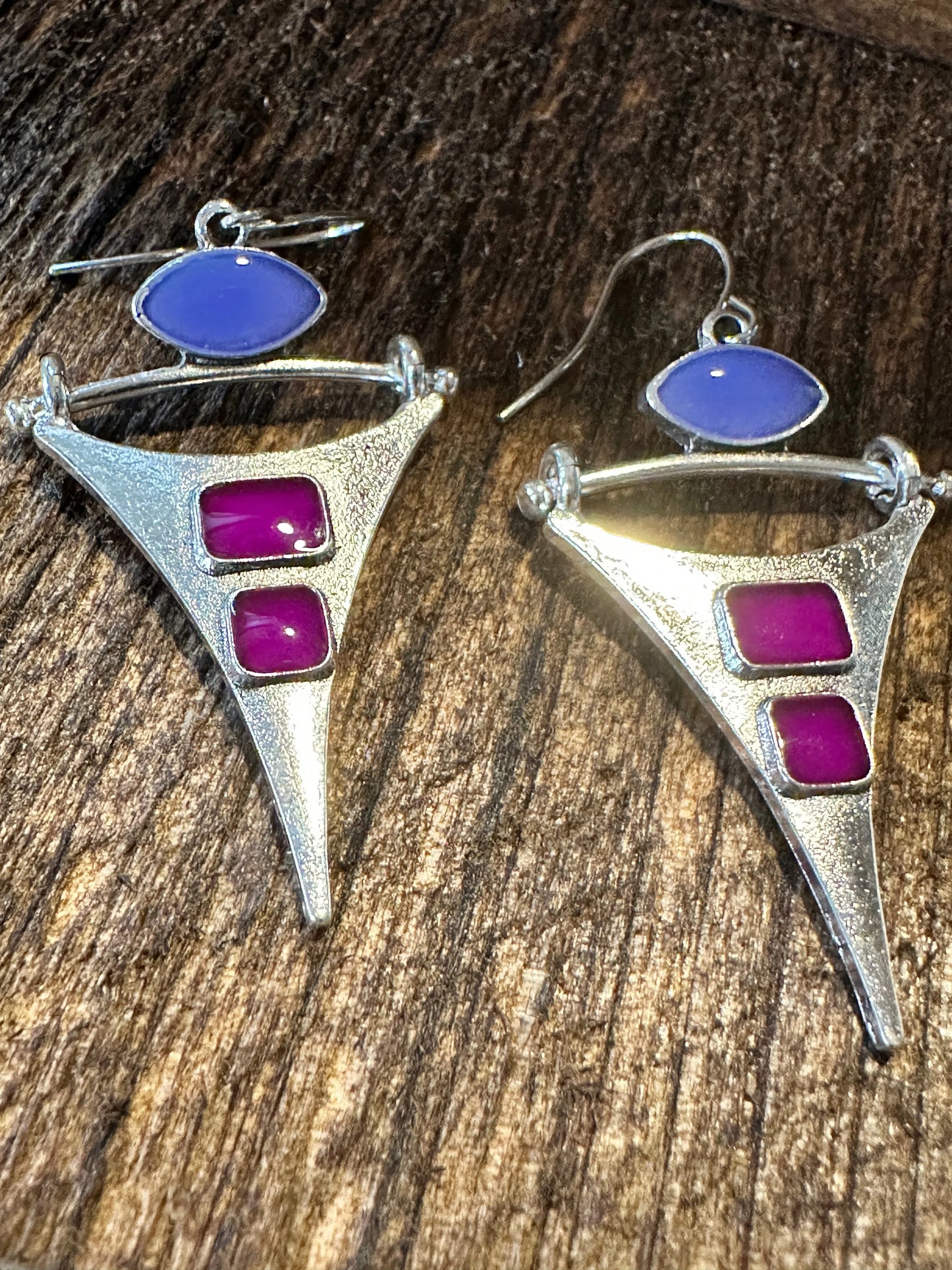Boho Hippie Western Delicate Pointed Silver Purple Drop Wire Earrings, Gift Box - Silver Elegant