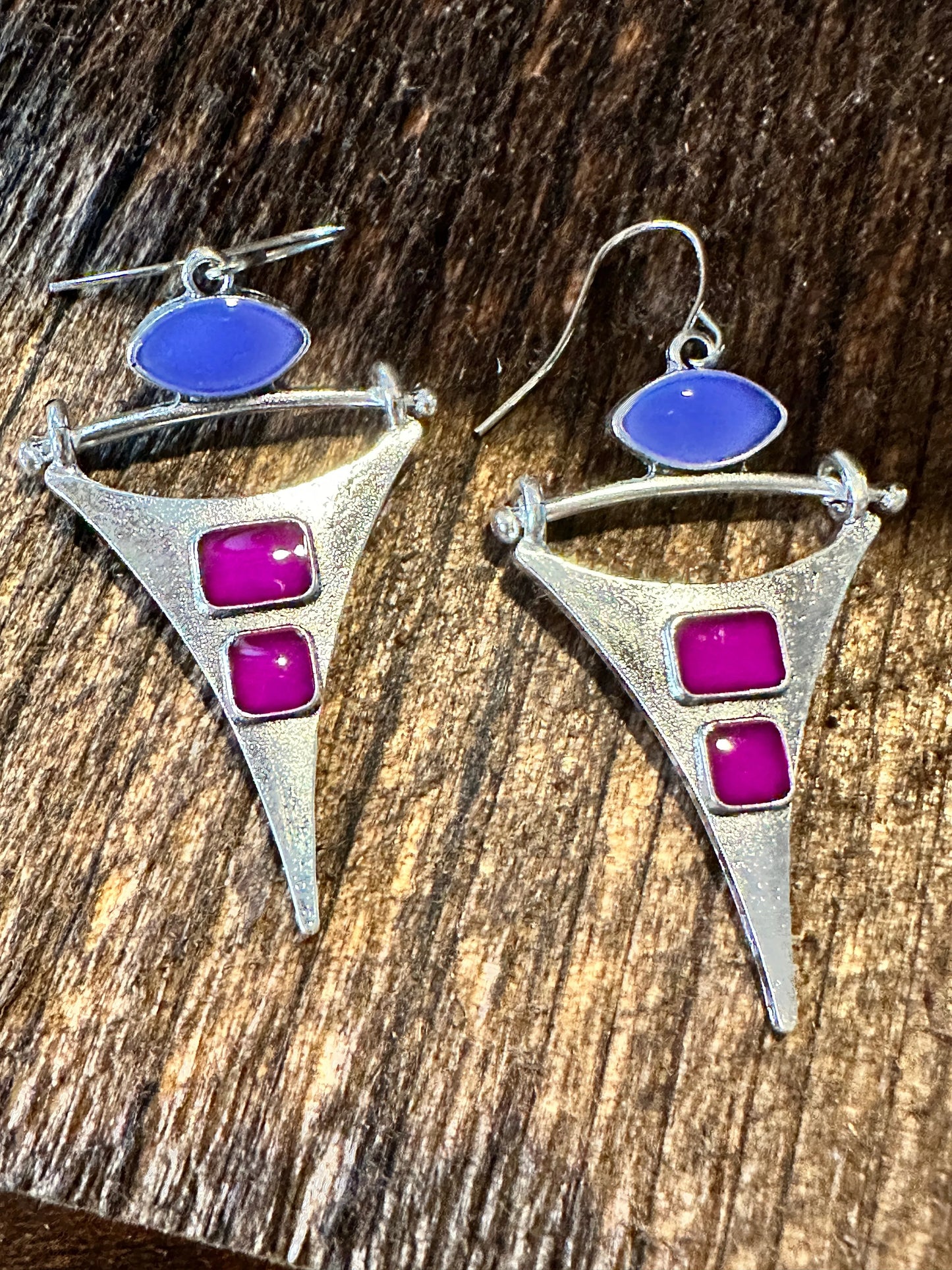 Boho Hippie Western Delicate Pointed Silver Purple Drop Wire Earrings, Gift Box - Silver Elegant