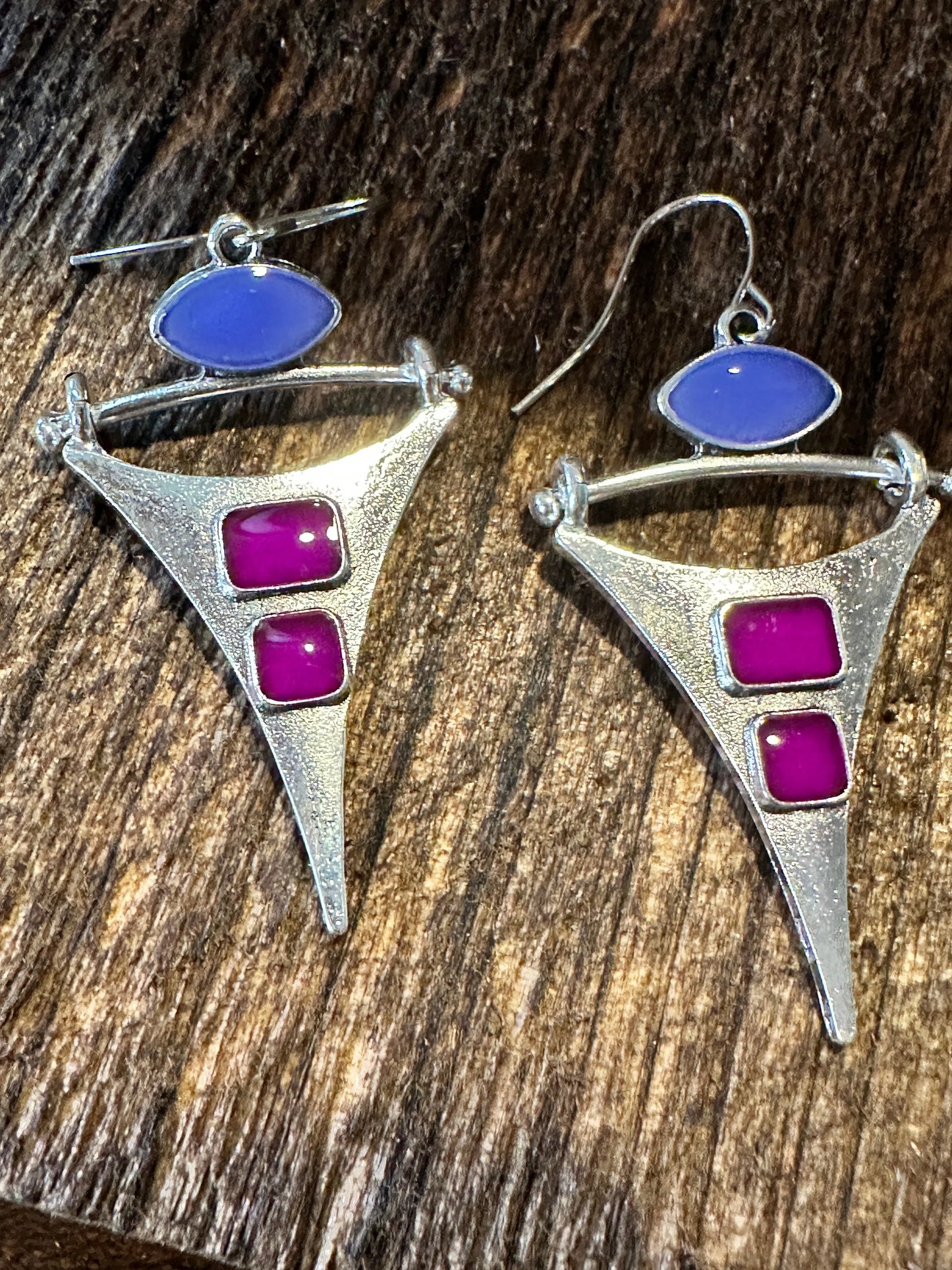 Boho Hippie Western Delicate Pointed Silver Purple Drop Wire Earrings, Gift Box - Silver Elegant