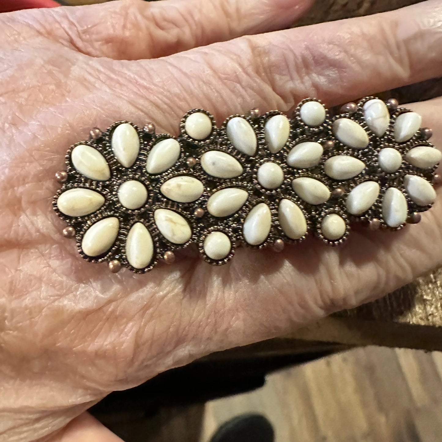 Western Boho Hippie Triple Stone Floral Concho Cuff Ring: Copper White, Gift Box - Silver Elegant