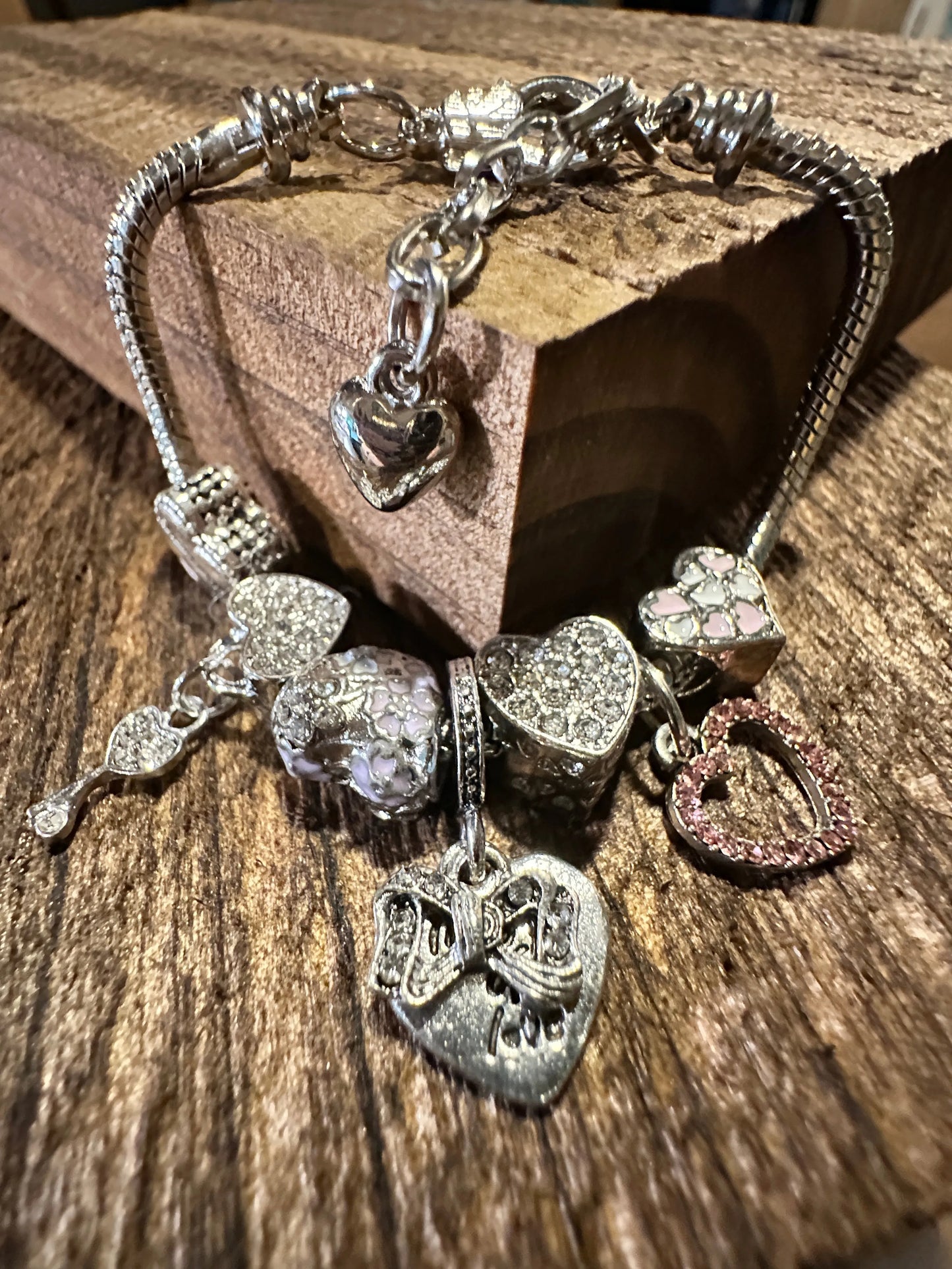 Elegant Heart Pendant Chain Bracelet/Heart Charms, Adjustable - Silver Elegant
