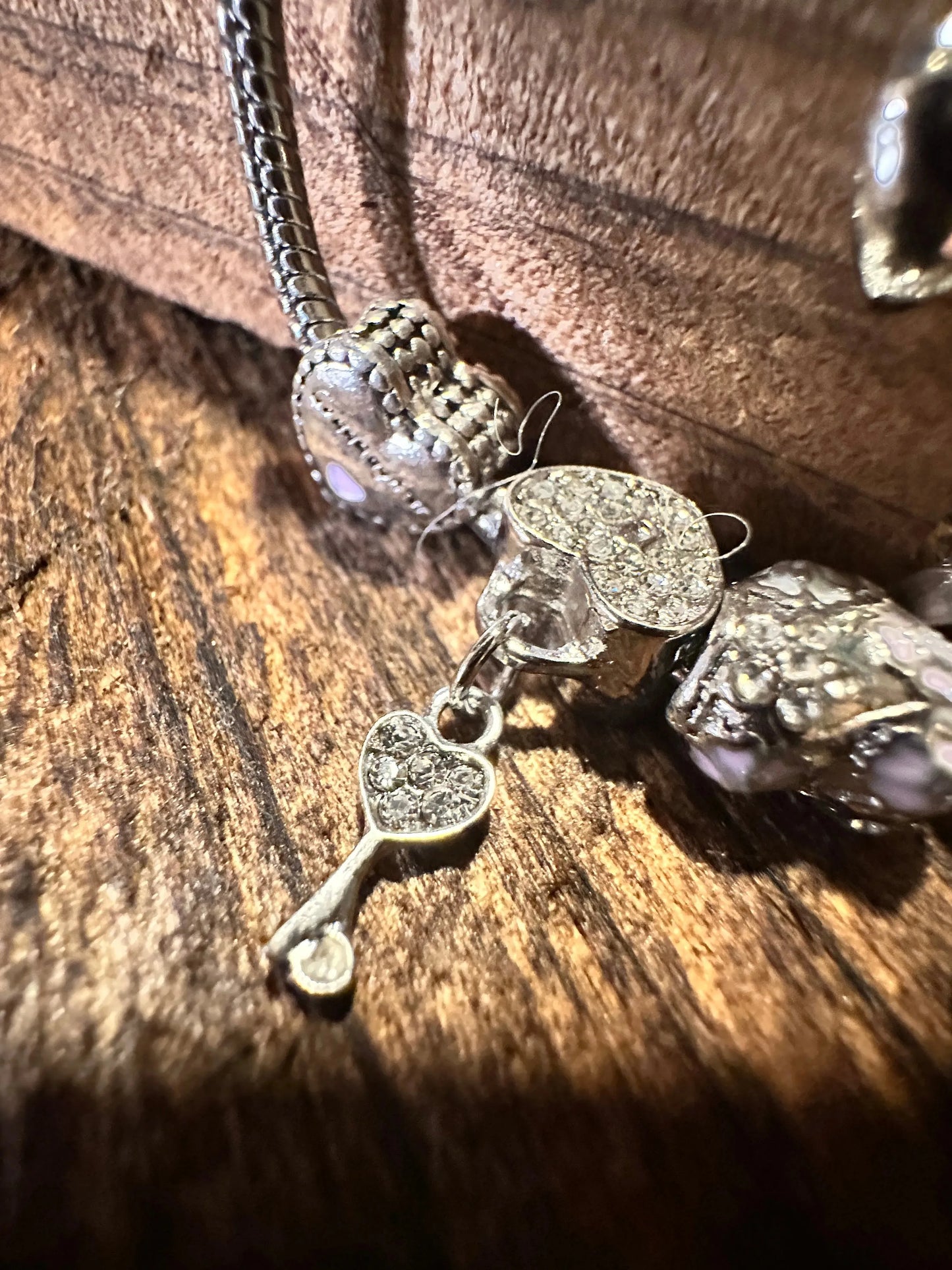 Elegant Heart Pendant Chain Bracelet/Heart Charms, Adjustable - Silver Elegant