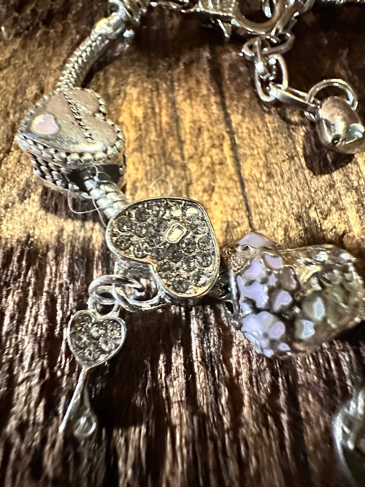 Elegant Heart Pendant Chain Bracelet/Heart Charms, Adjustable - Silver Elegant