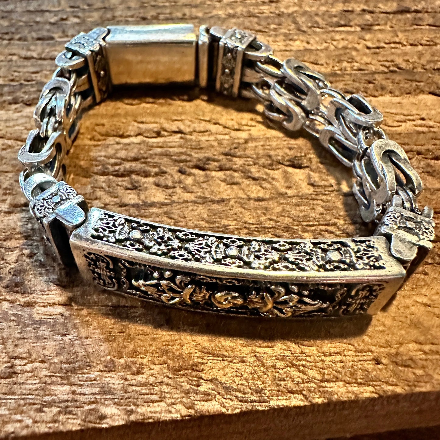 Handcrafted Artesian Unisex Cuff Link Chunky Bracelet Jewelry, Size 20CM - Silver Elegant