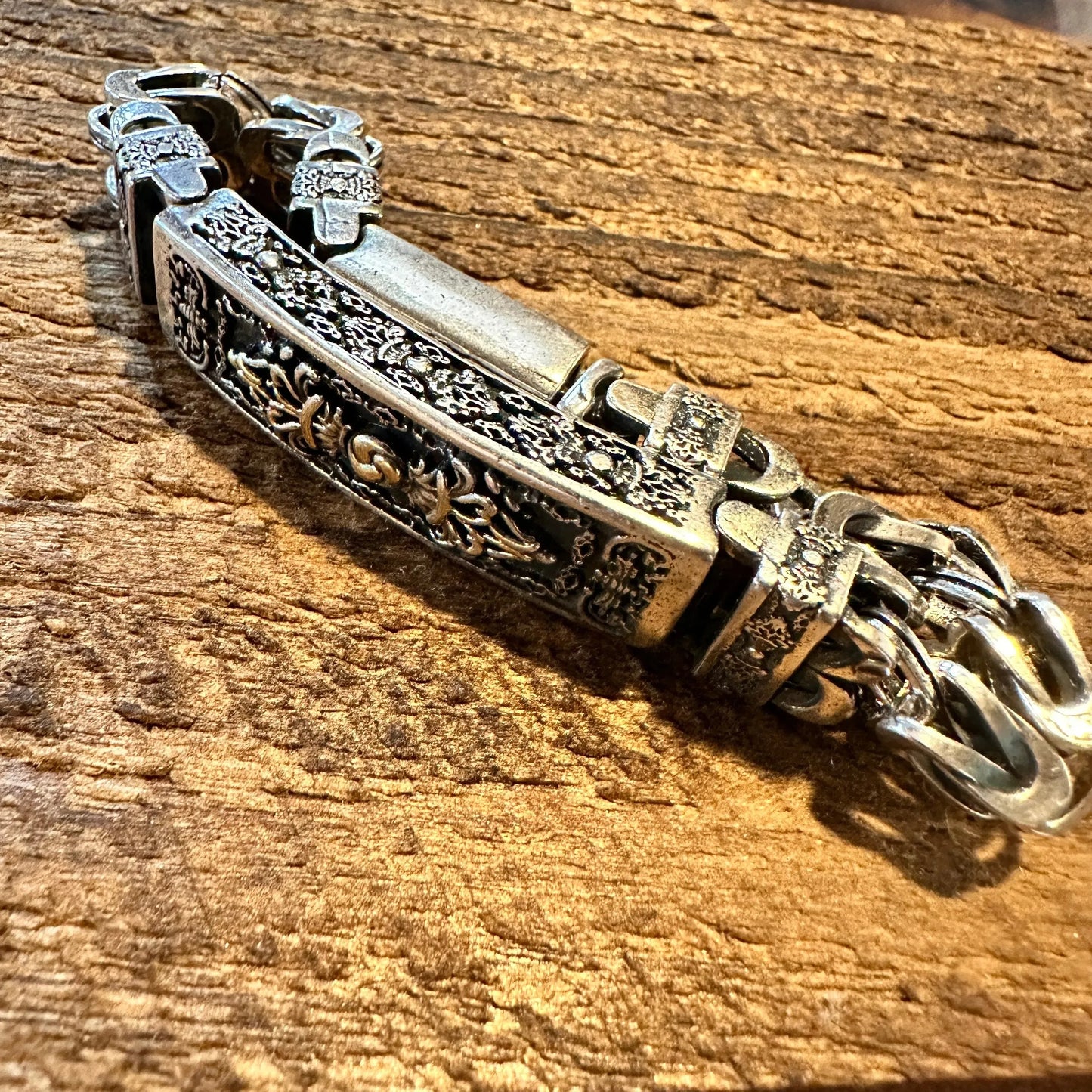Handcrafted Artesian Unisex Cuff Link Chunky Bracelet Jewelry, Size 20CM - Silver Elegant