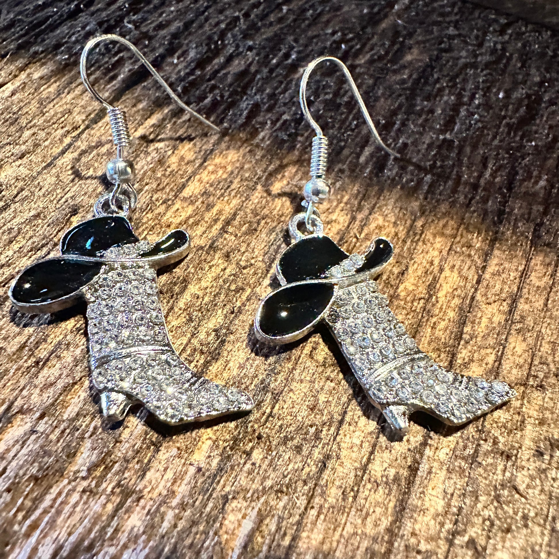 Boho Hippie Western Cowgirl Boot Sparkling Silver Drop Wire Earrings, Gift Box - Silver Elegant
