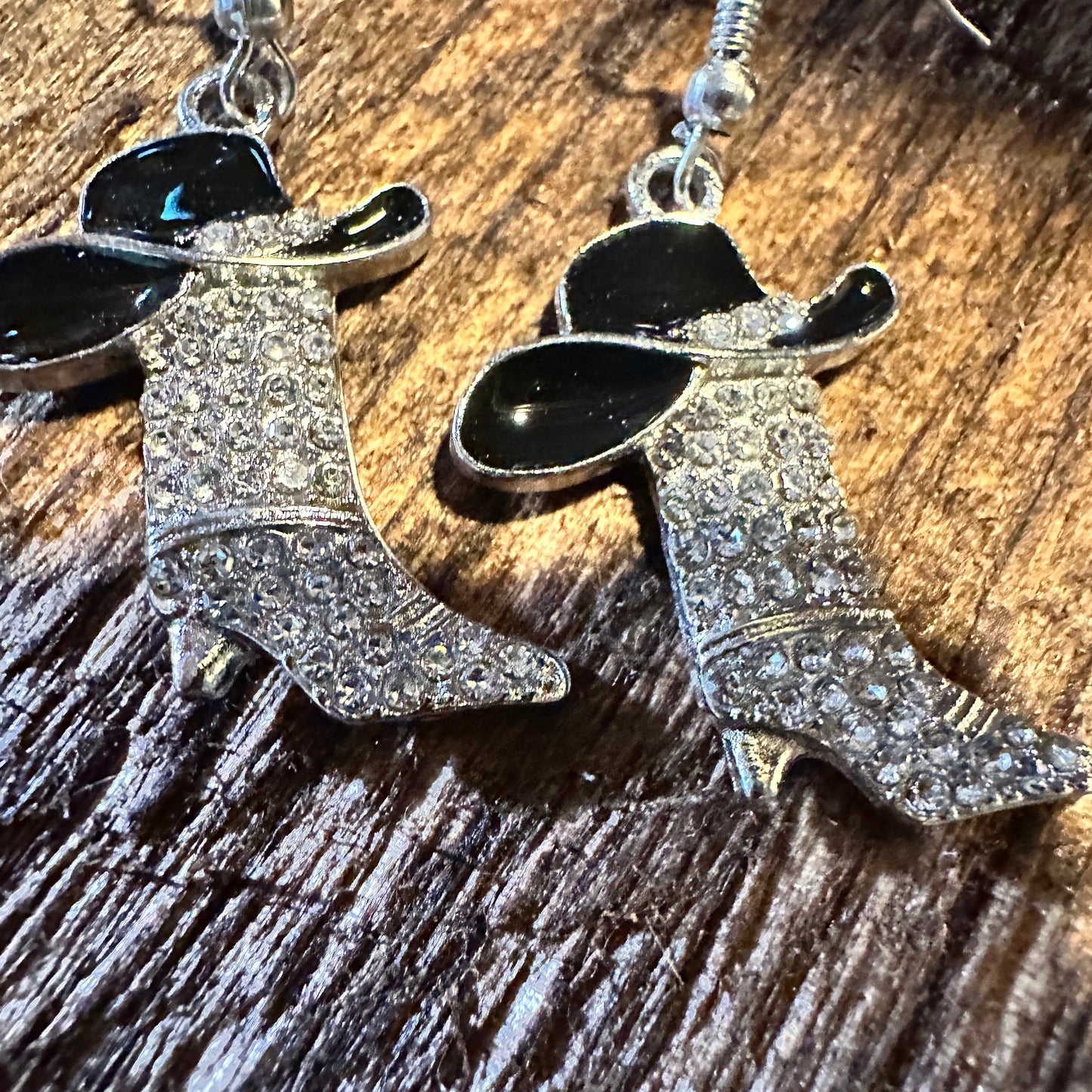 Boho Hippie Western Cowgirl Boot Sparkling Silver Drop Wire Earrings, Gift Box - Silver Elegant
