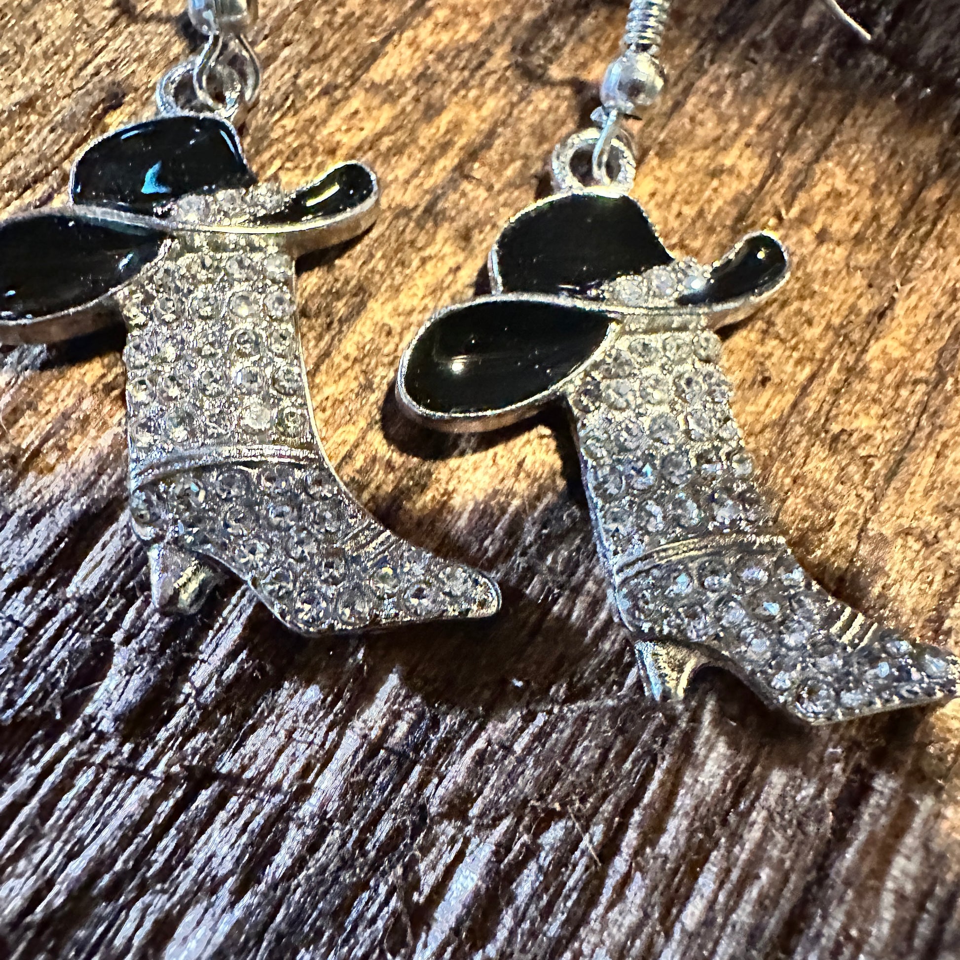 Boho Hippie Western Cowgirl Boot Sparkling Silver Drop Wire Earrings, Gift Box - Silver Elegant