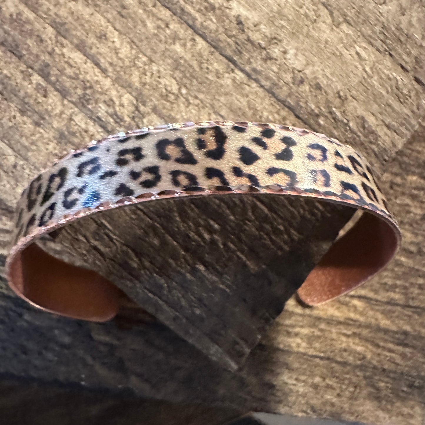 Handmade Boho Copper Narrow Cuff Bracelet, Diamond Cut Leopard Design, Gift Box - Silver Elegant
