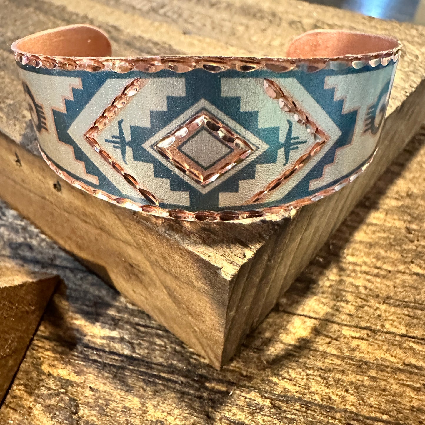 Handmade Boho Copper Wide Cuff Bracelet, Diamond Cut Navajo Native Design, Gift Box - Silver Elegant