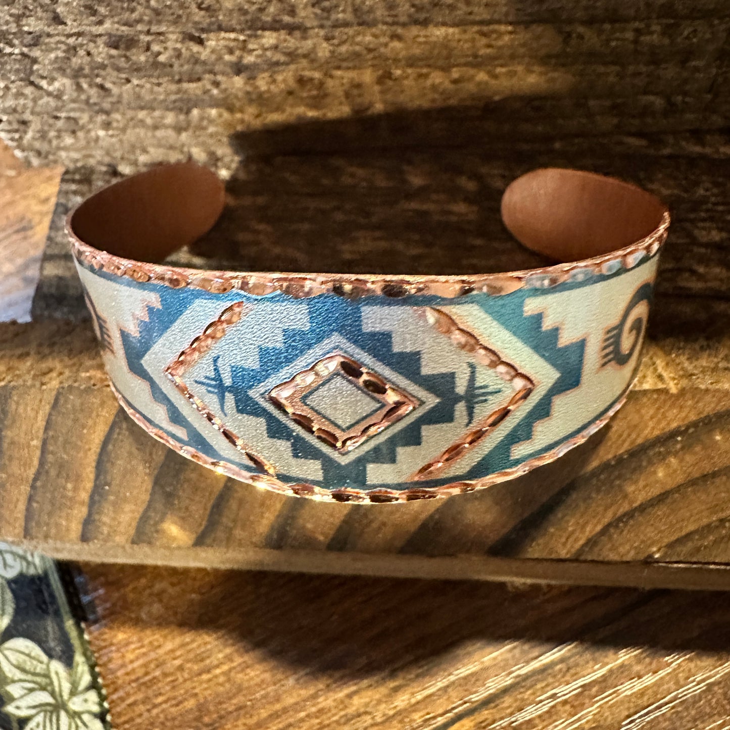 Handmade Boho Copper Wide Cuff Bracelet, Diamond Cut Navajo Native Design, Gift Box - Silver Elegant