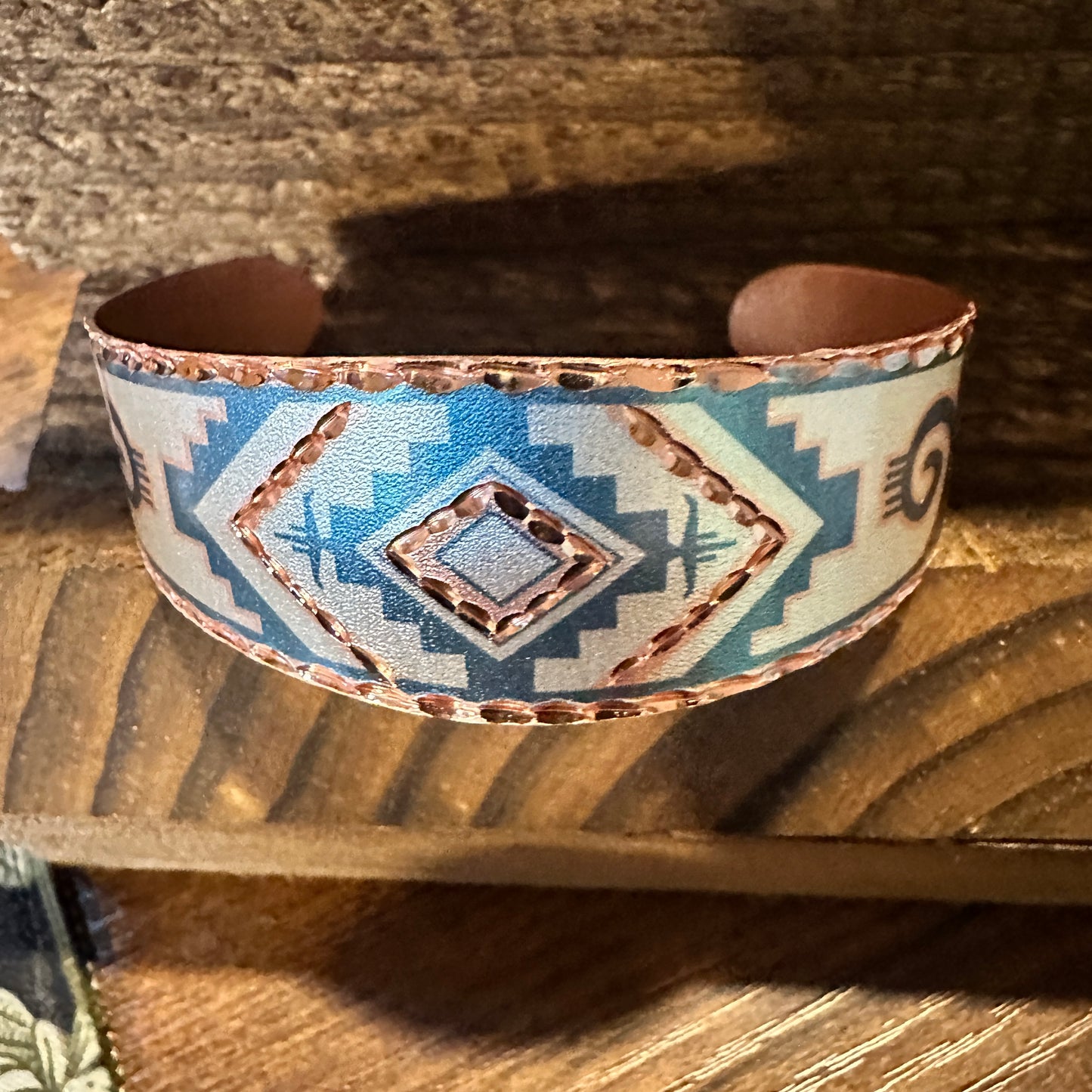 Handmade Boho Copper Wide Cuff Bracelet, Diamond Cut Navajo Native Design, Gift Box - Silver Elegant