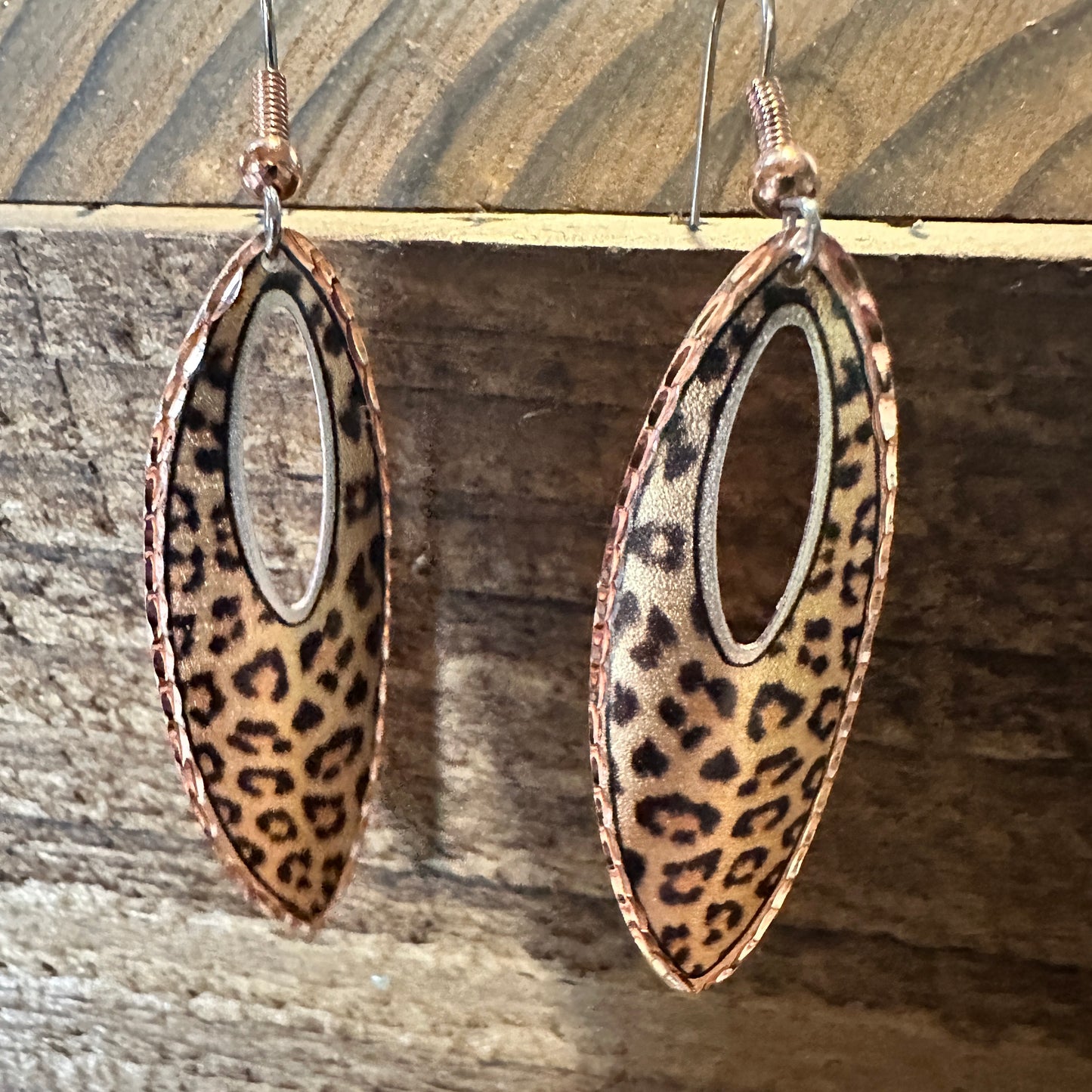 Handmade Boho Copper Earrings, Tear Drop Leopard Wire Earrings, Gift Box - Silver Elegant