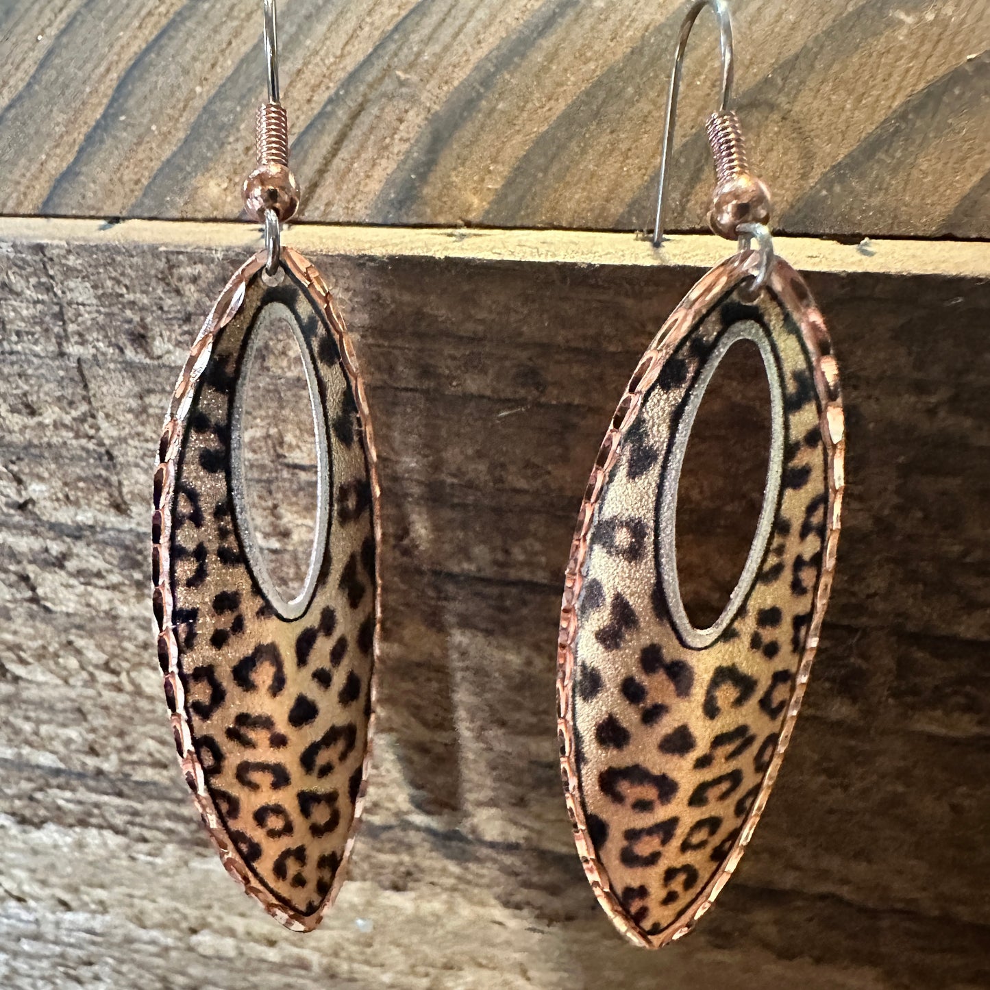 Handmade Boho Copper Earrings, Tear Drop Leopard Wire Earrings, Gift Box - Silver Elegant