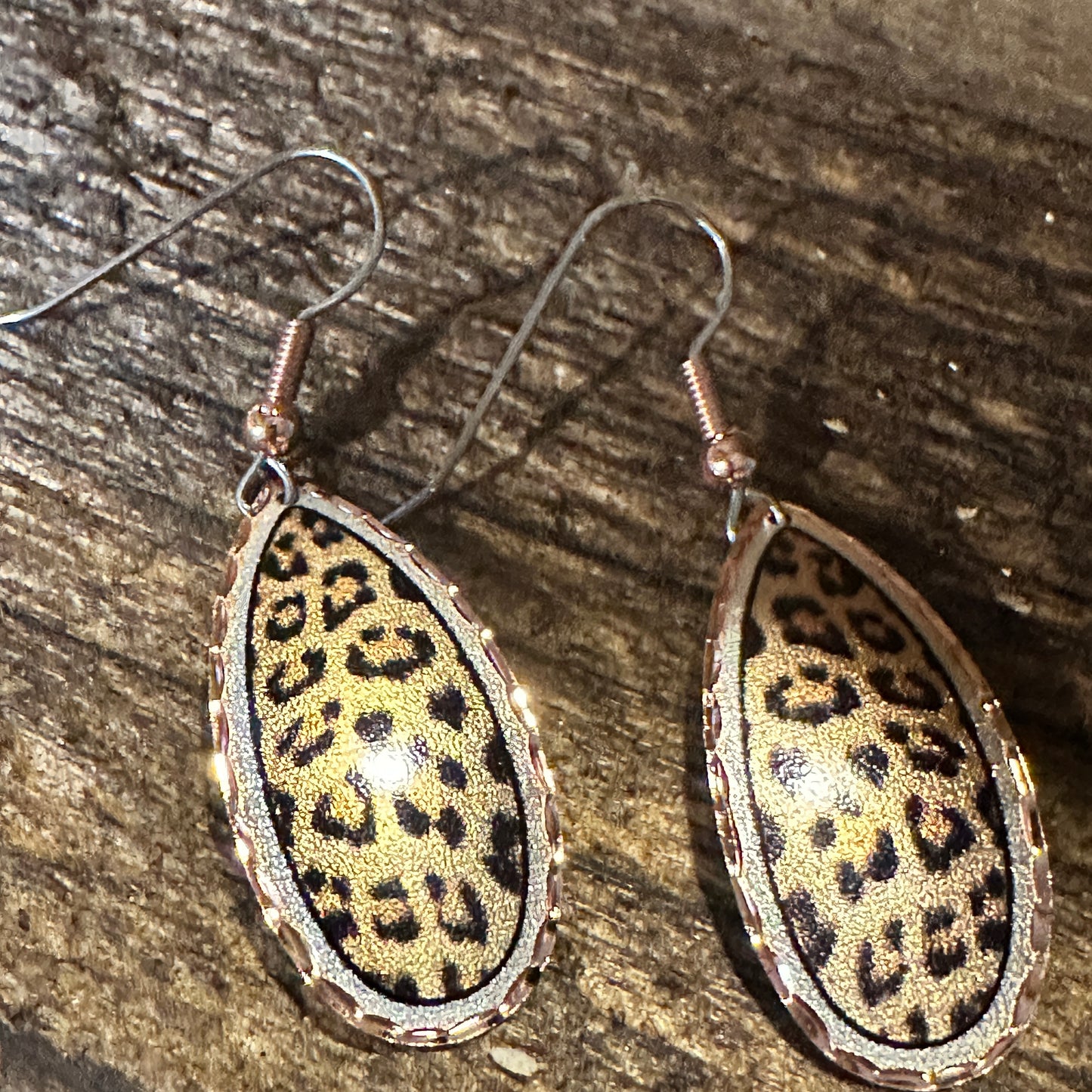 Handmade Boho Copper Earrings, Leopard Wire Drop Earrings, Gift Box - Silver Elegant